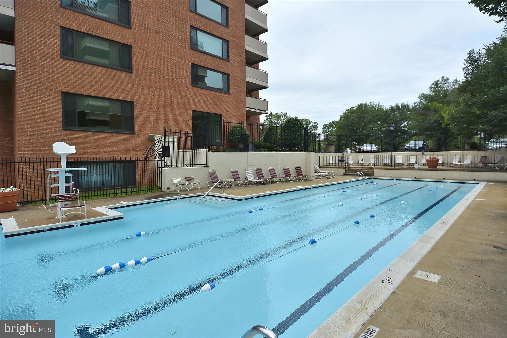 RIVER PLACE NORTH - Residential