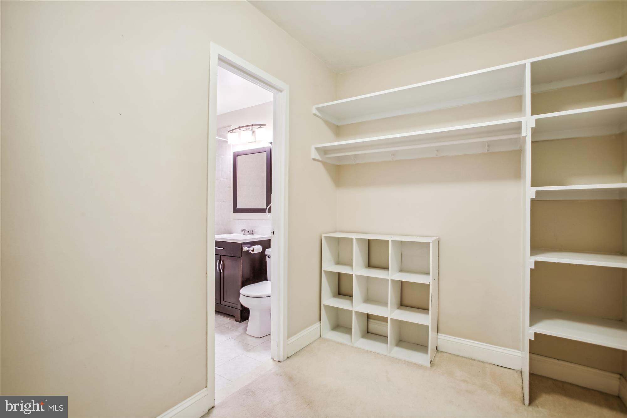 RIVER PLACE NORTH - Residential