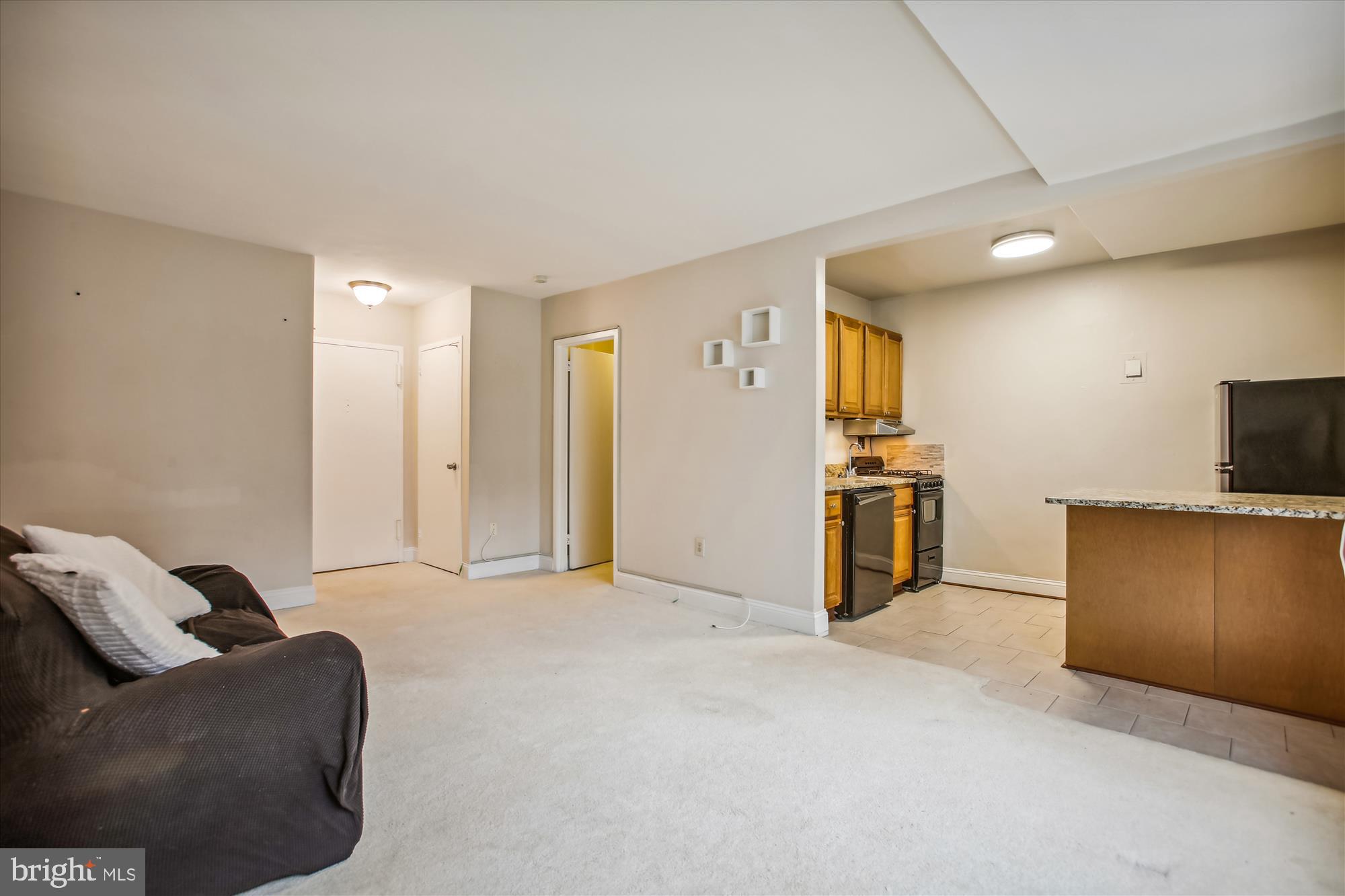 RIVER PLACE NORTH - Residential