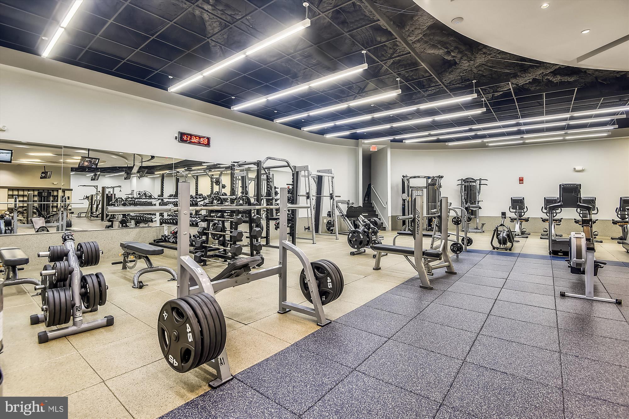 RIVER PLACE NORTH - Residential