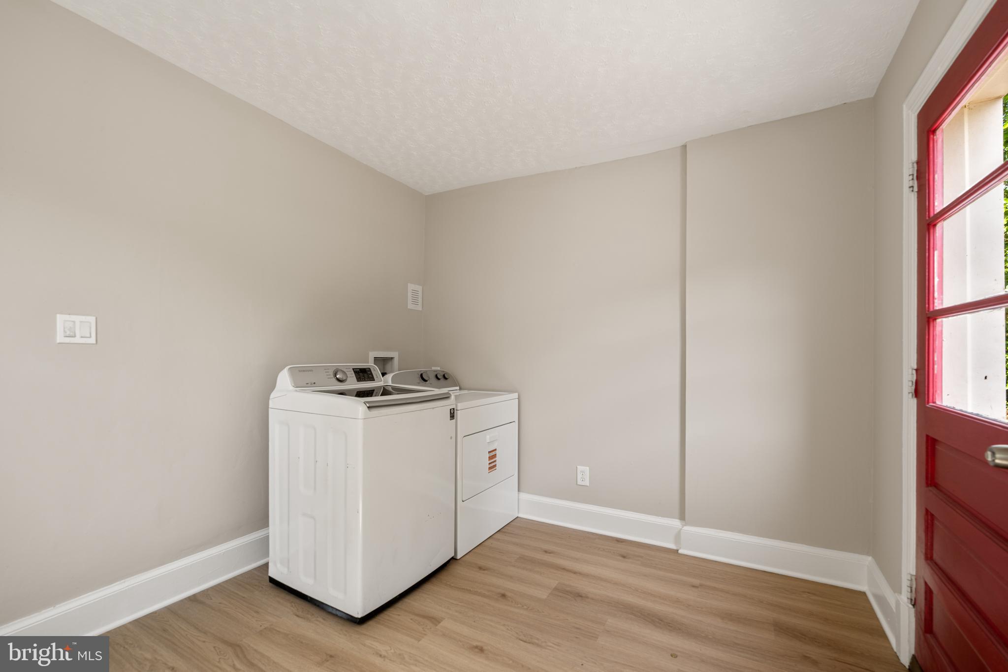 EDGEMONT - Residential