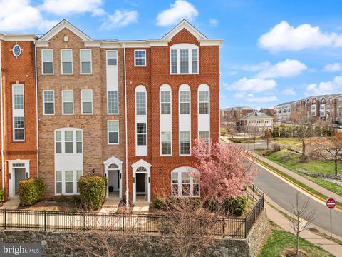 Condo For Sale - 42696 Telford Terrace<br/> ASHBURN, VA 20147