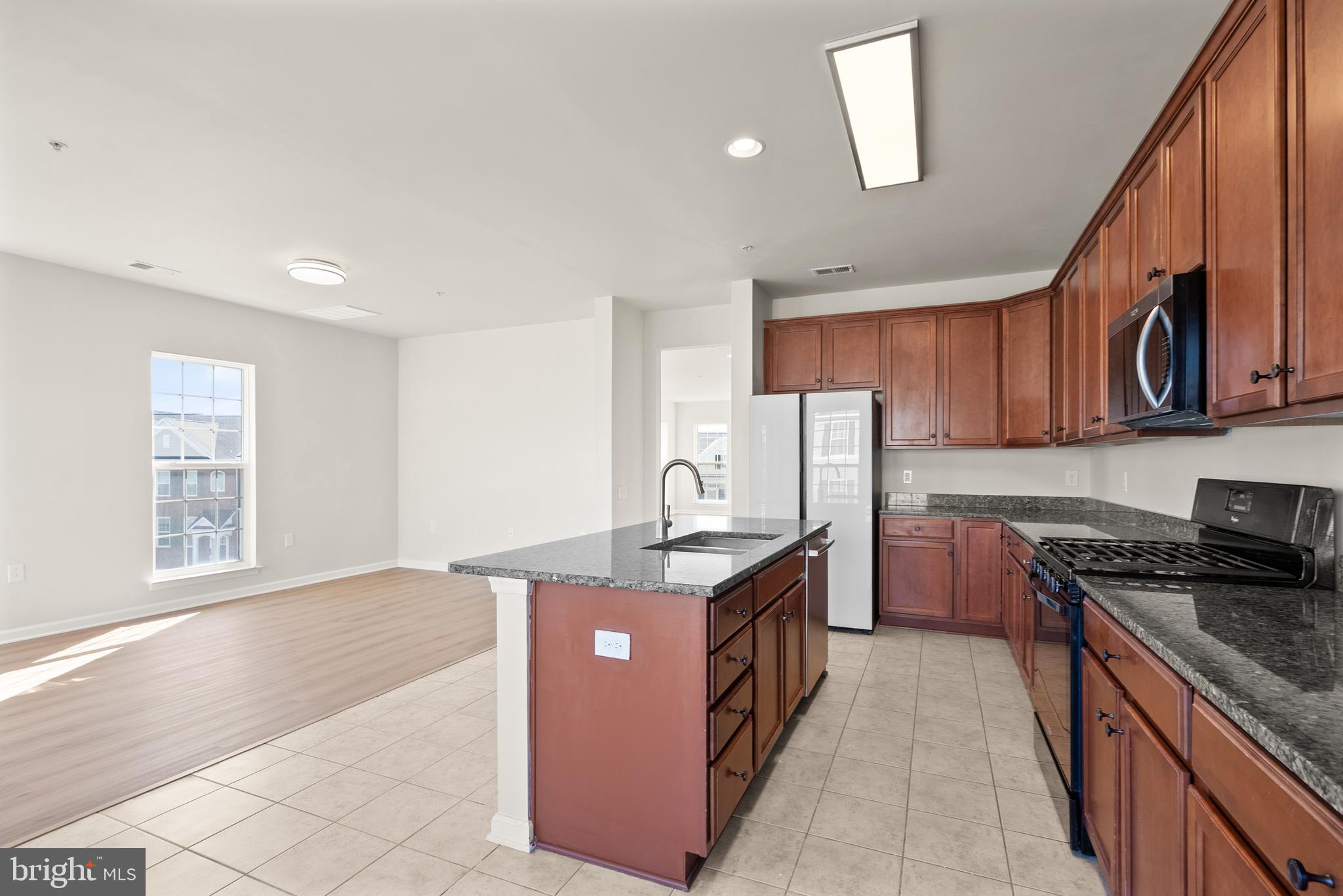 GOOSE CREEK - Residential