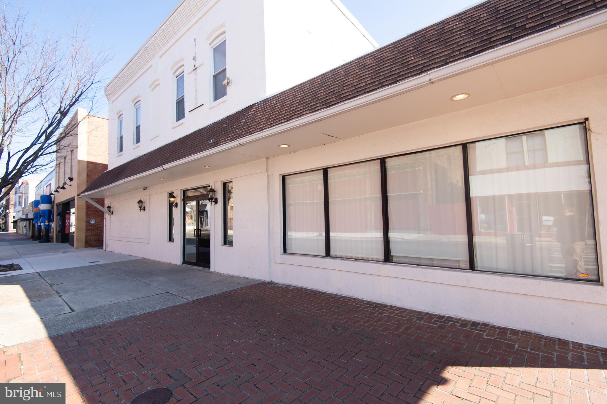 RACE STREET - Commercial Sale