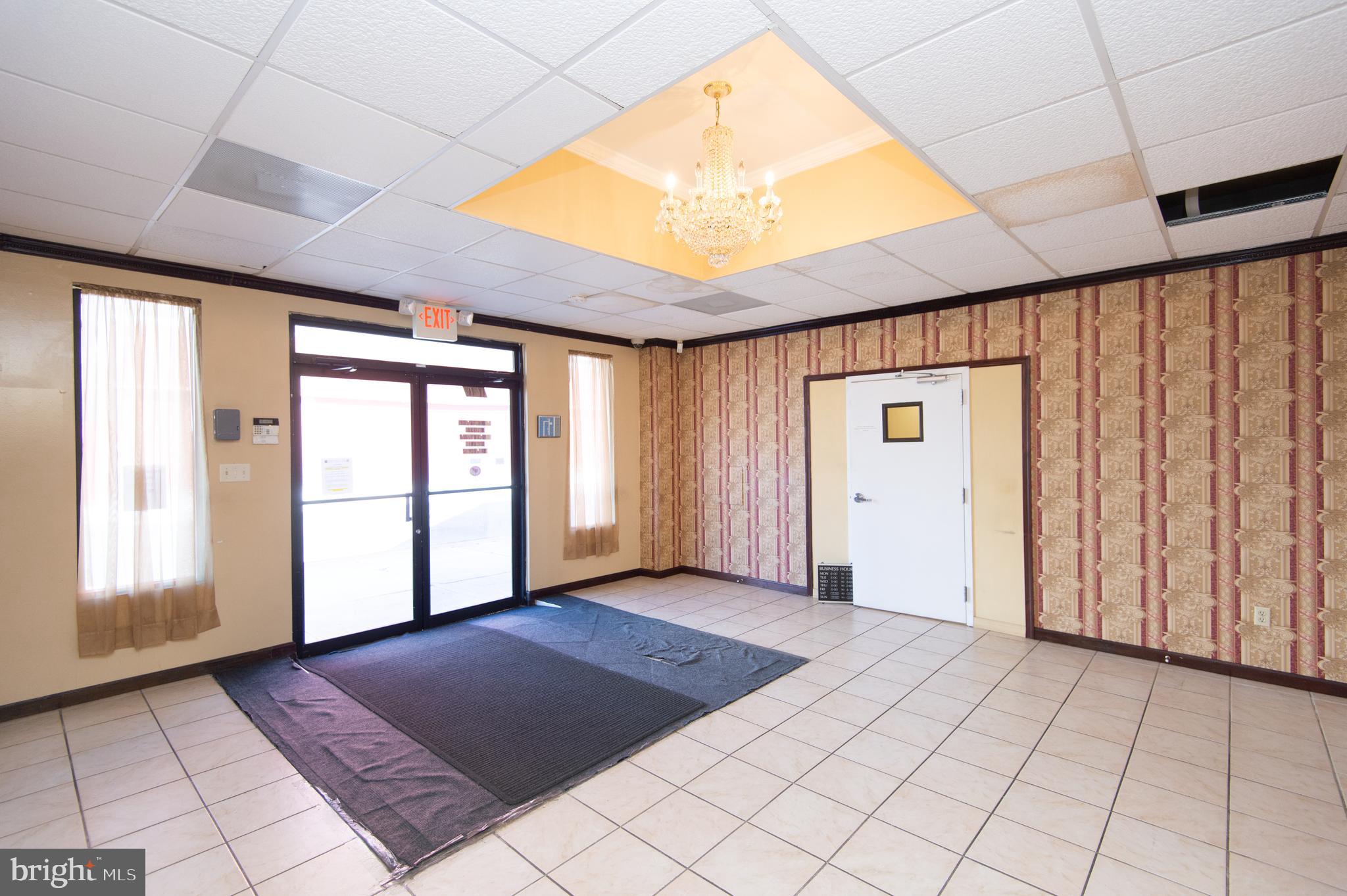 RACE STREET - Commercial Sale