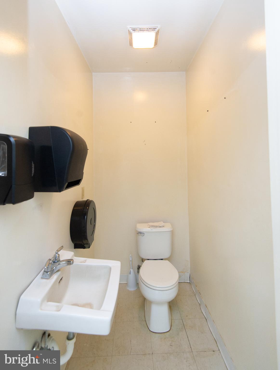 RACE STREET - Commercial Sale