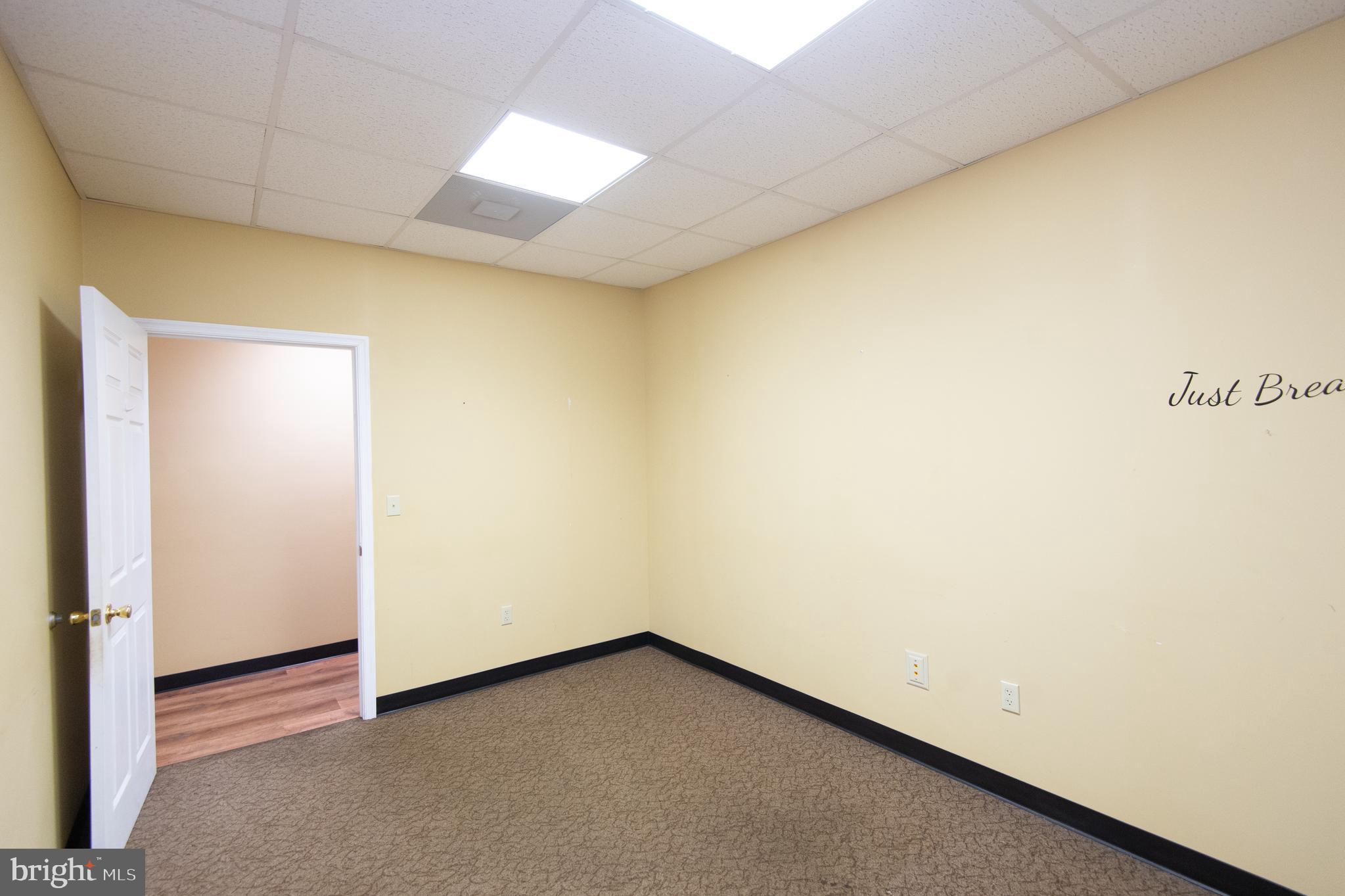 RACE STREET - Commercial Sale