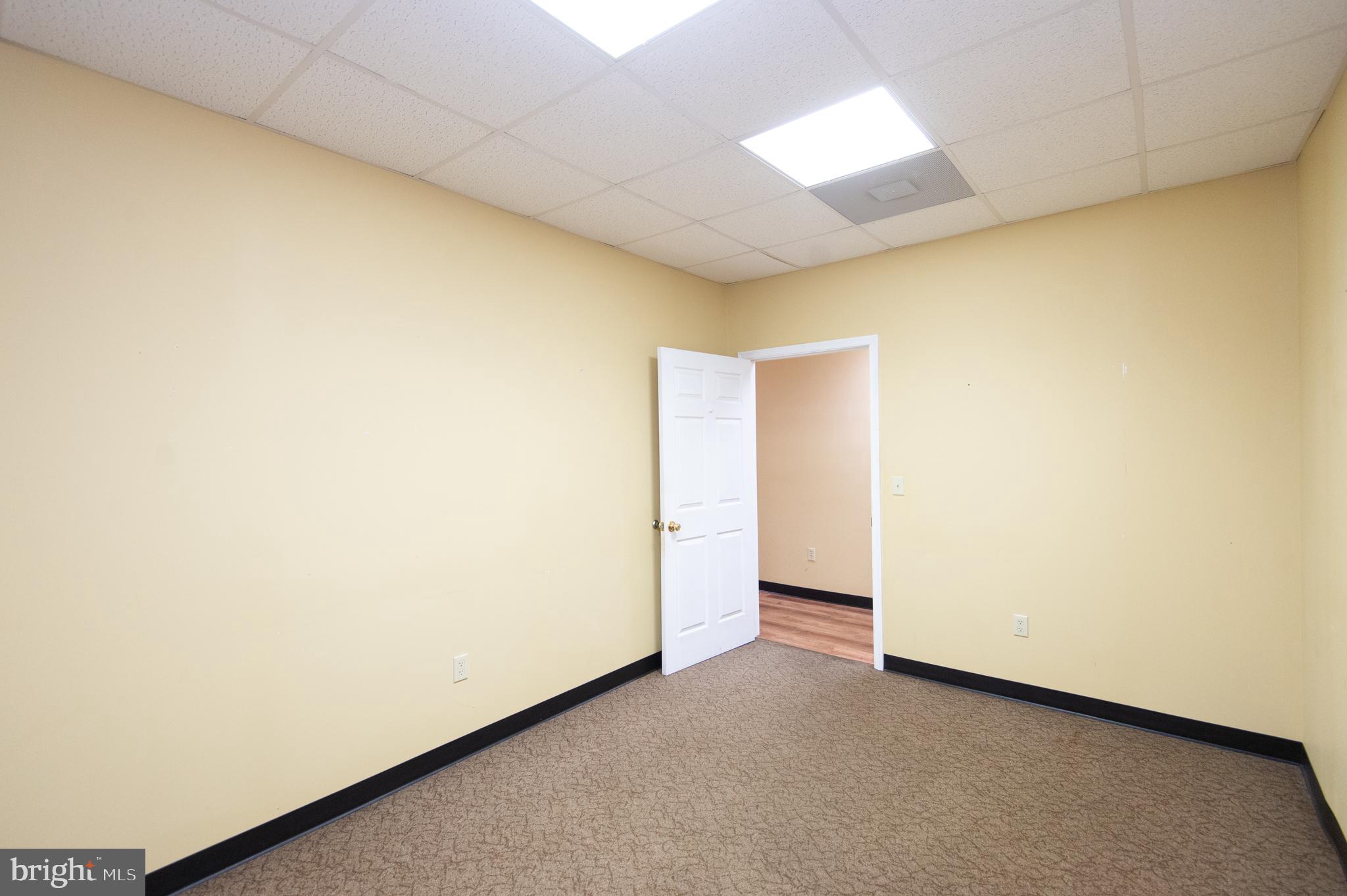 RACE STREET - Commercial Sale