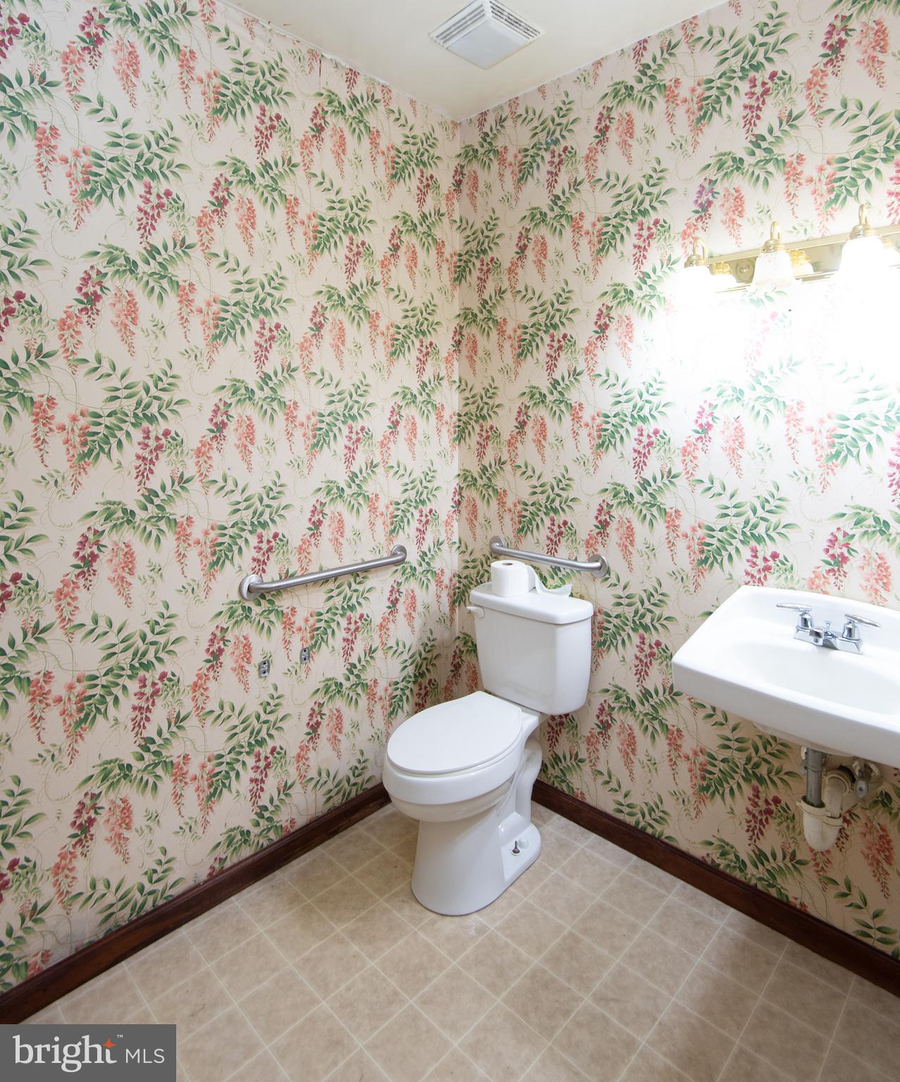 RACE STREET - Commercial Sale