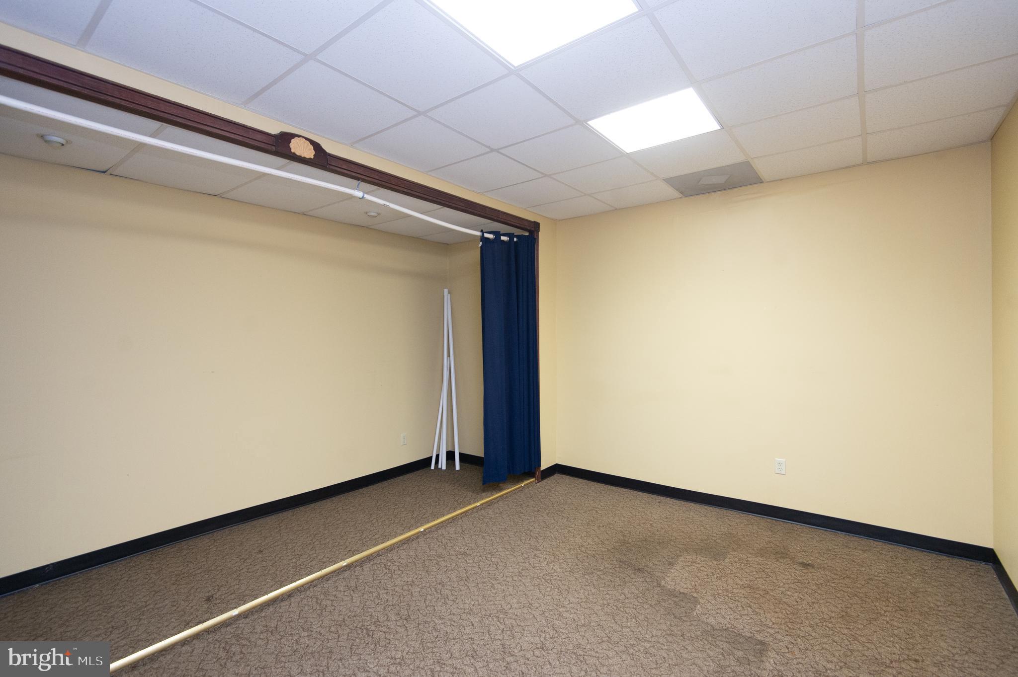 RACE STREET - Commercial Sale