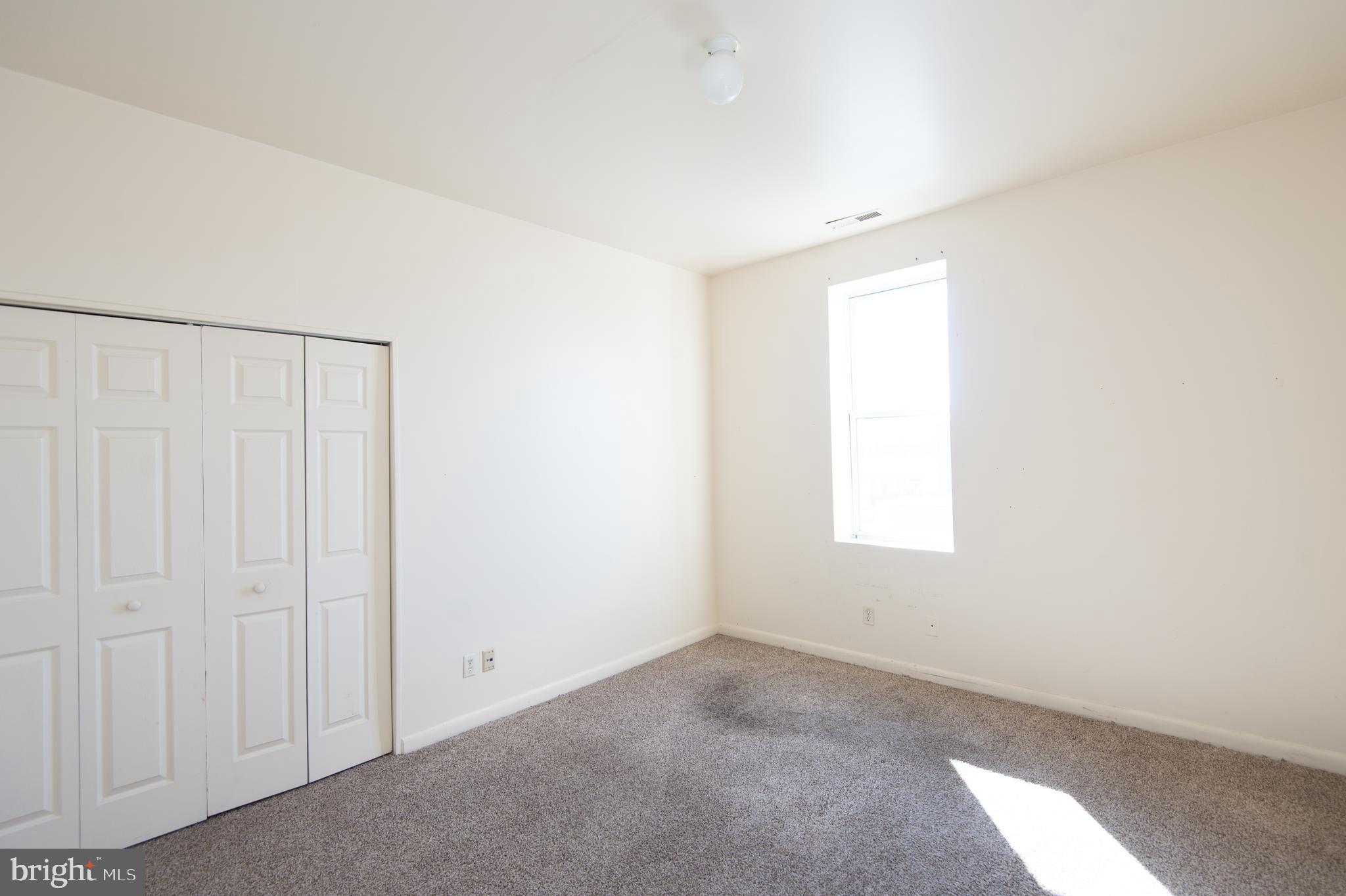 RACE STREET - Commercial Sale