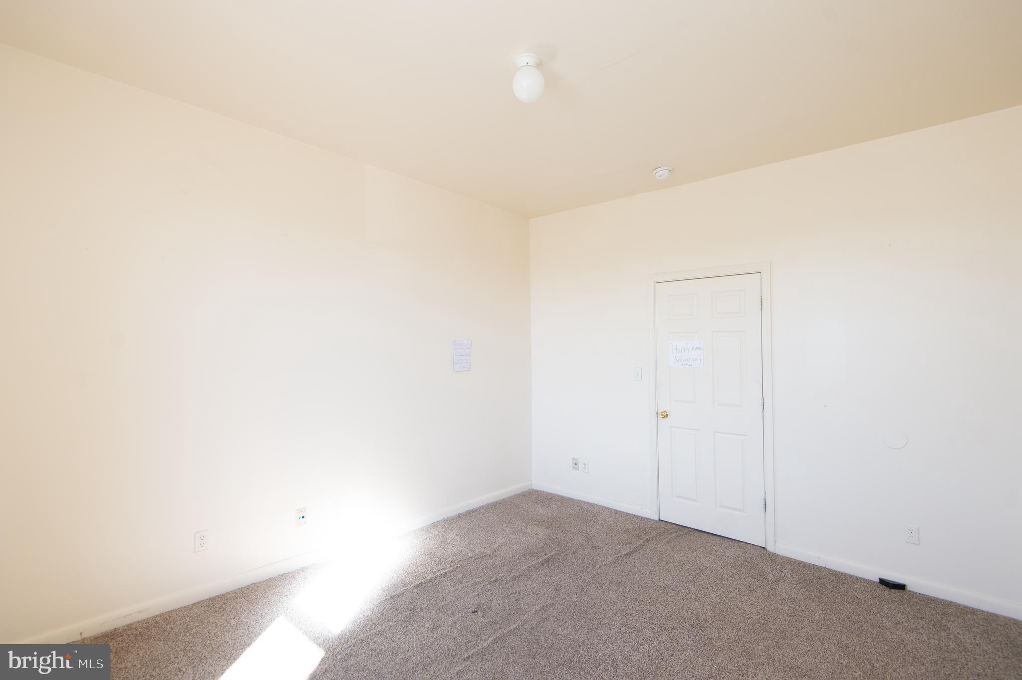 RACE STREET - Commercial Sale