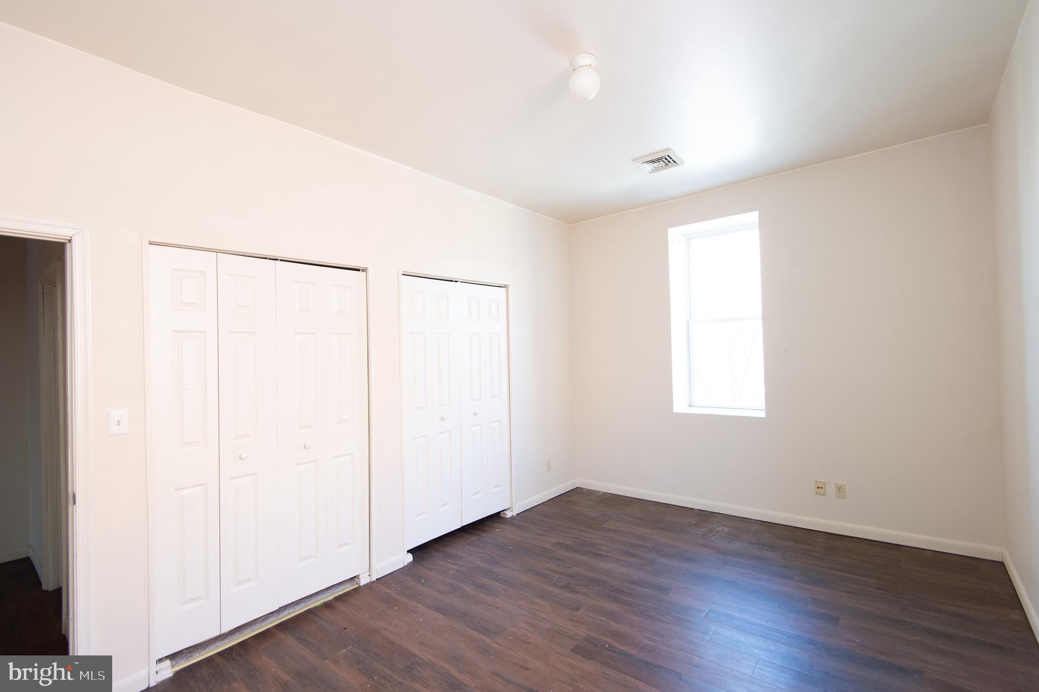 RACE STREET - Commercial Sale