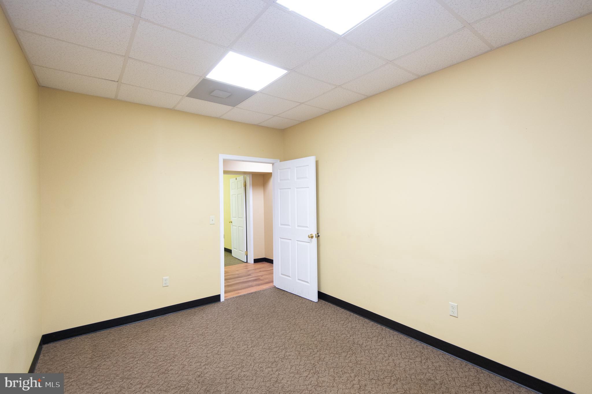 RACE STREET - Commercial Sale