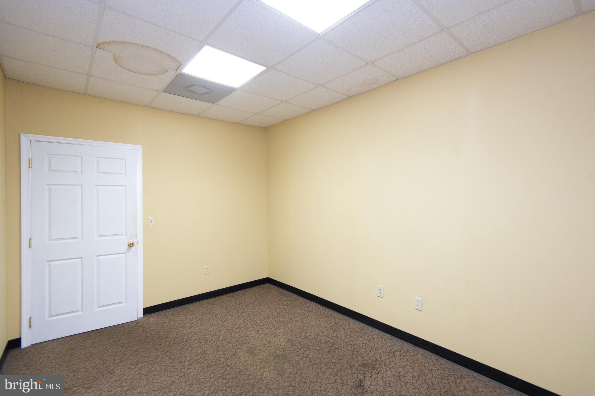 RACE STREET - Commercial Sale