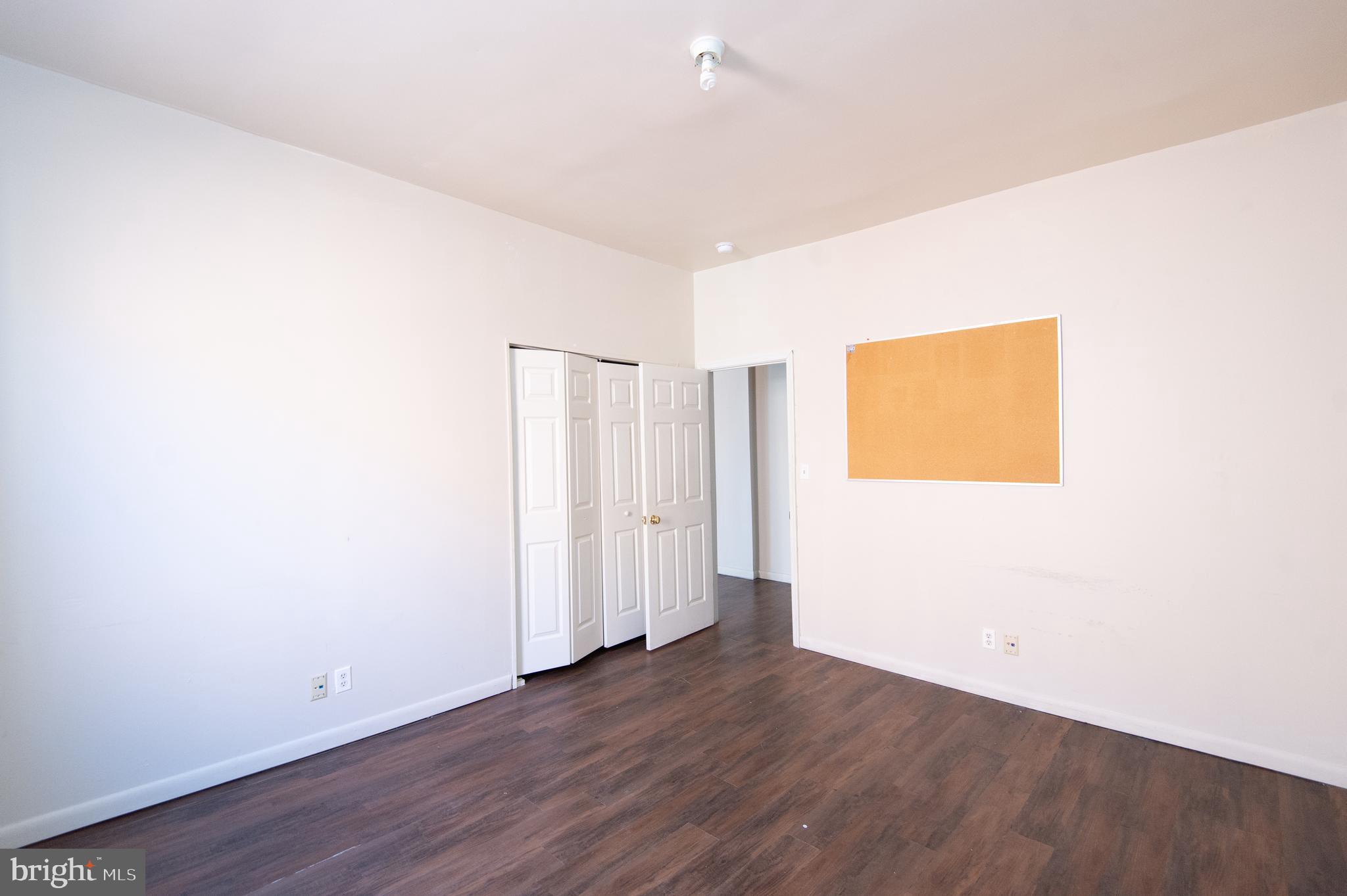 RACE STREET - Commercial Sale