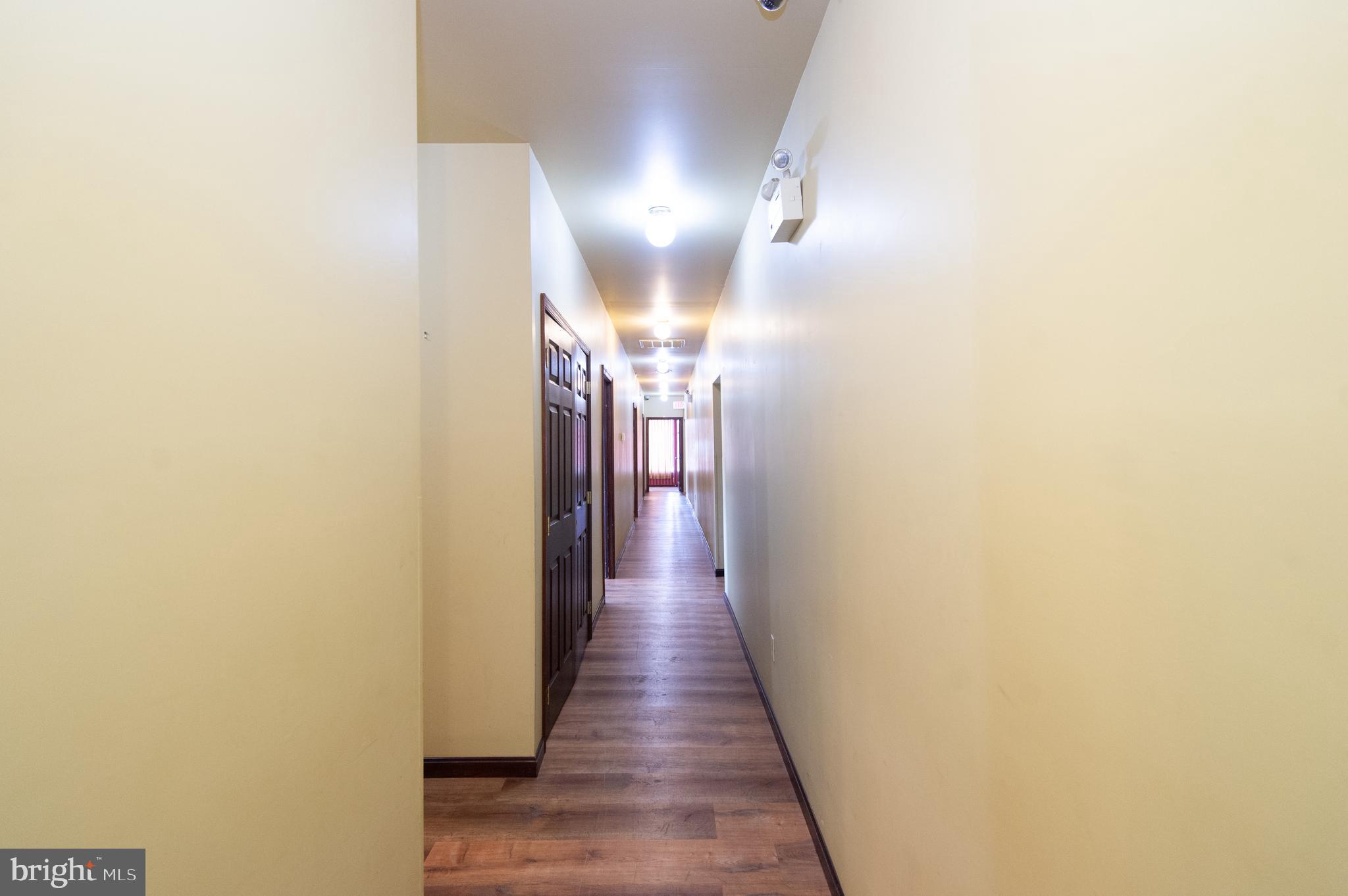 RACE STREET - Commercial Sale