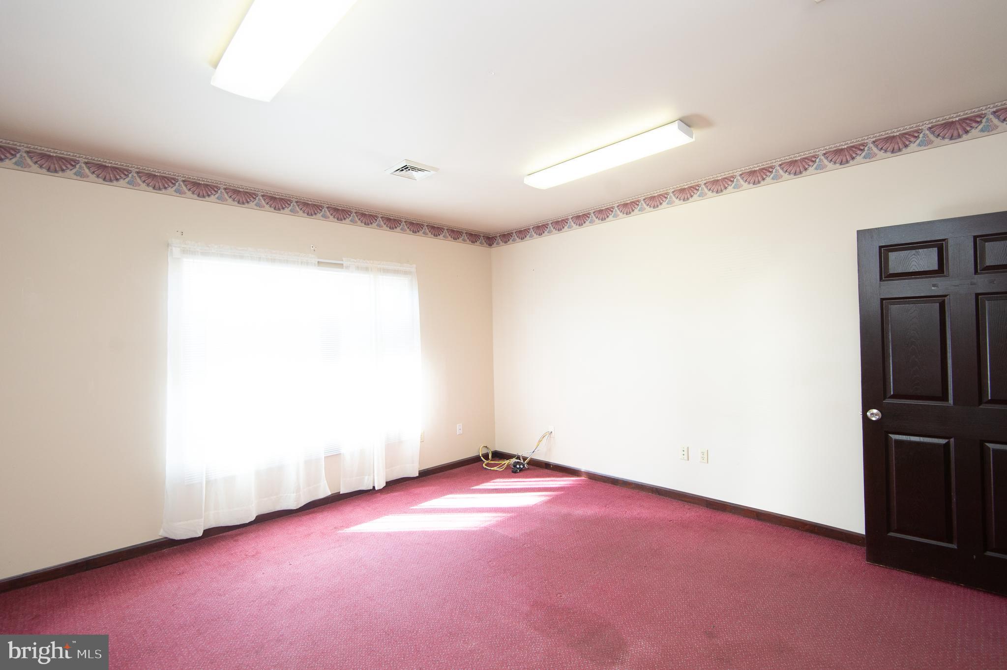 RACE STREET - Commercial Sale