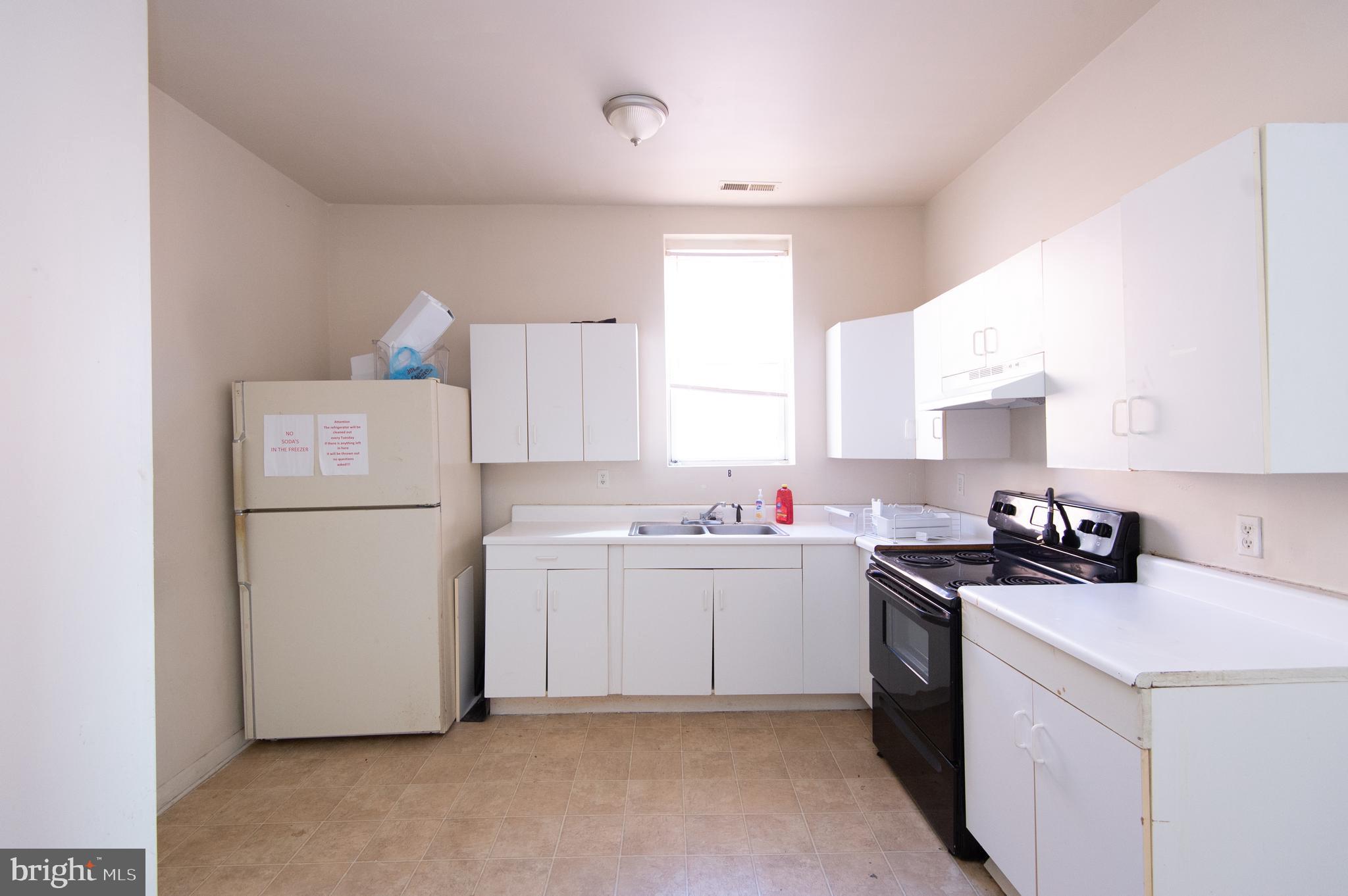 RACE STREET - Commercial Sale