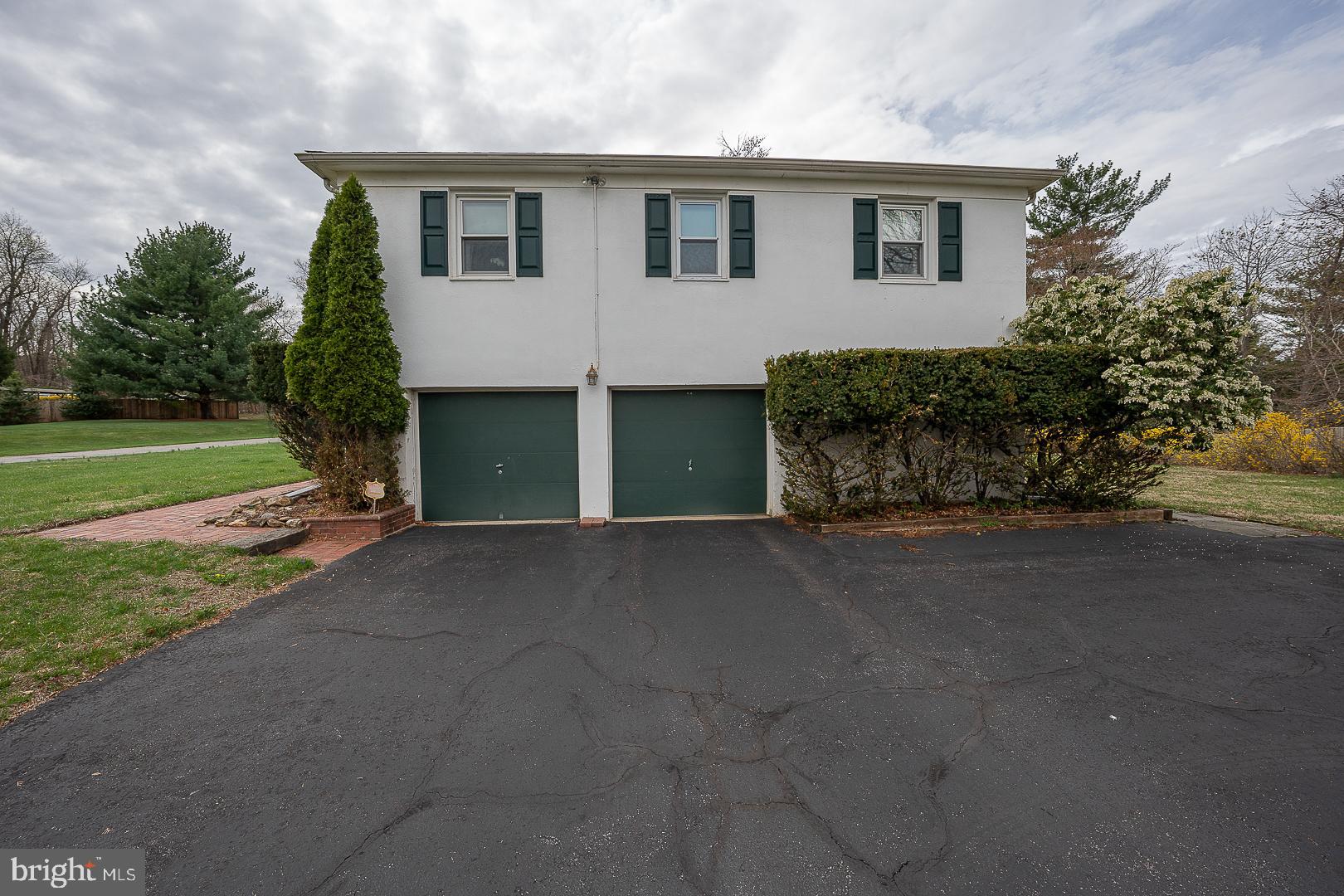 MERLIN HILLS - Residential