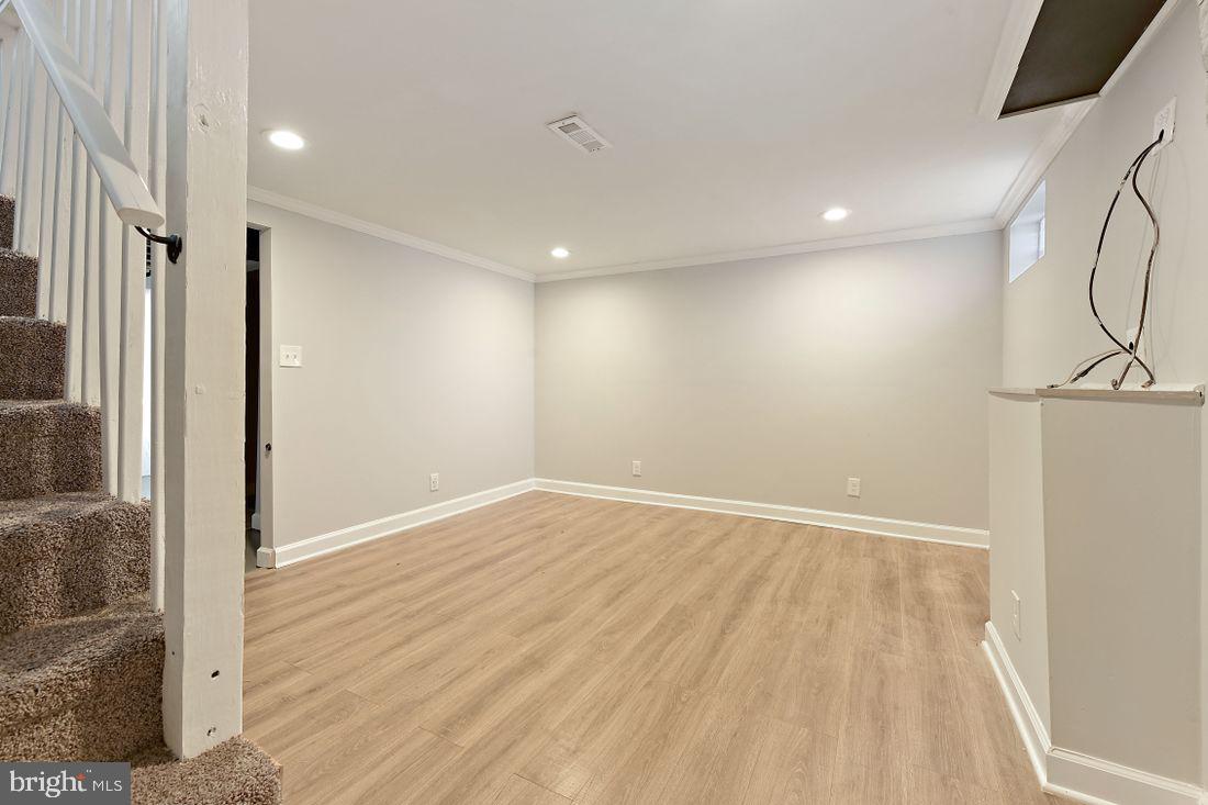 DUNDALK - Residential Lease