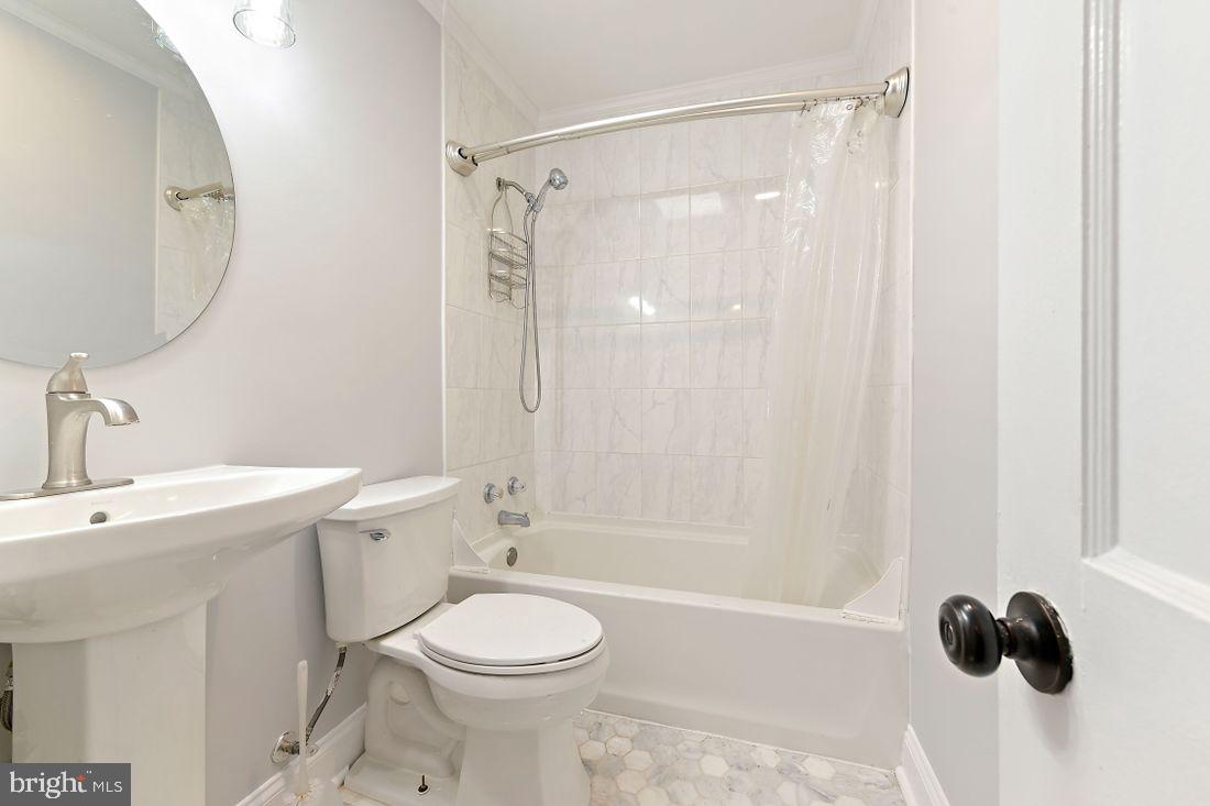 DUNDALK - Residential Lease