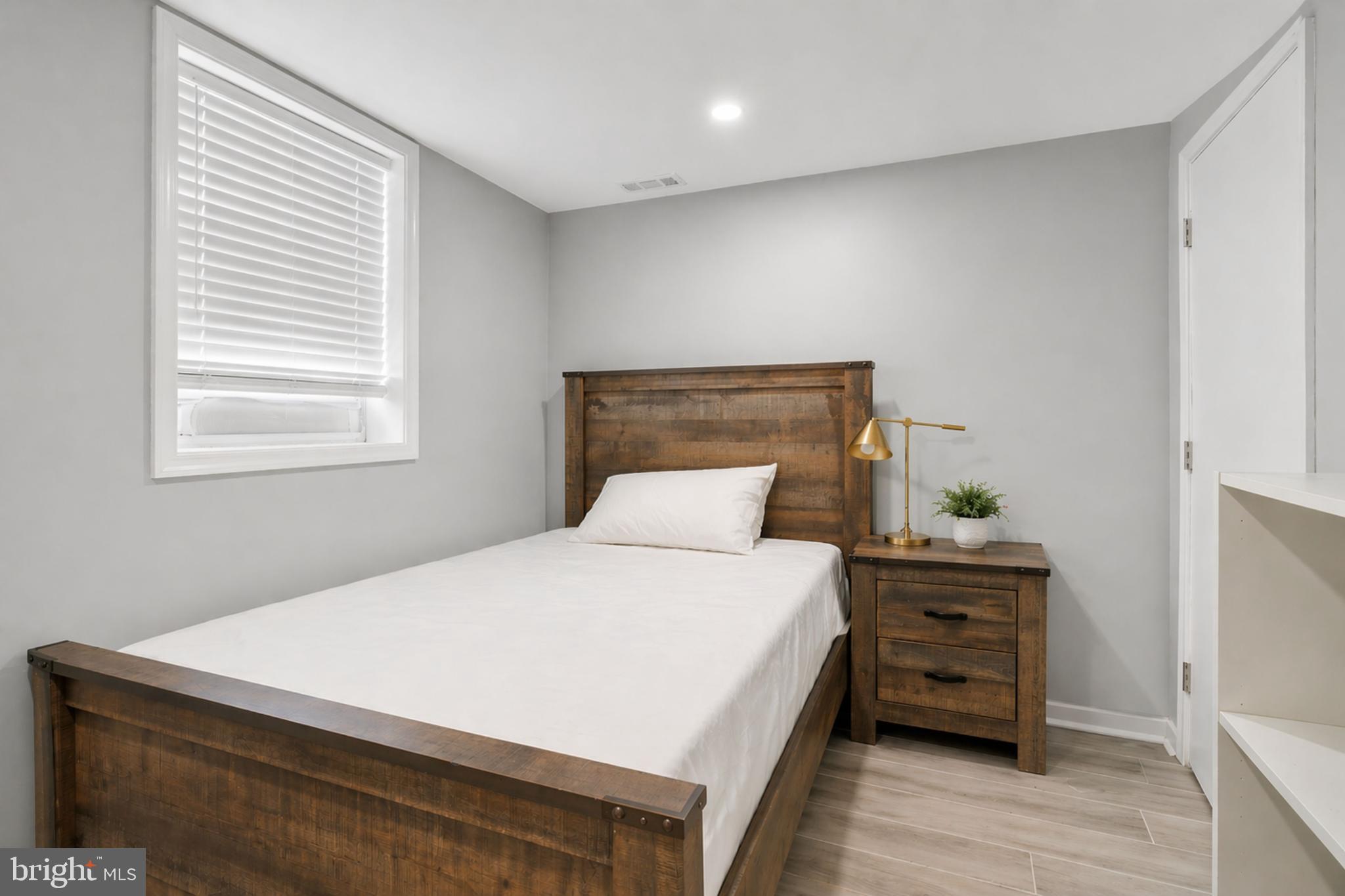 CRYSTAL SPRINGS - Residential