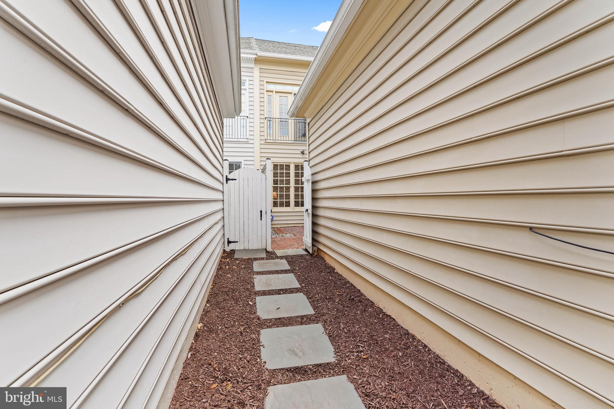 FALLSGROVE - Residential