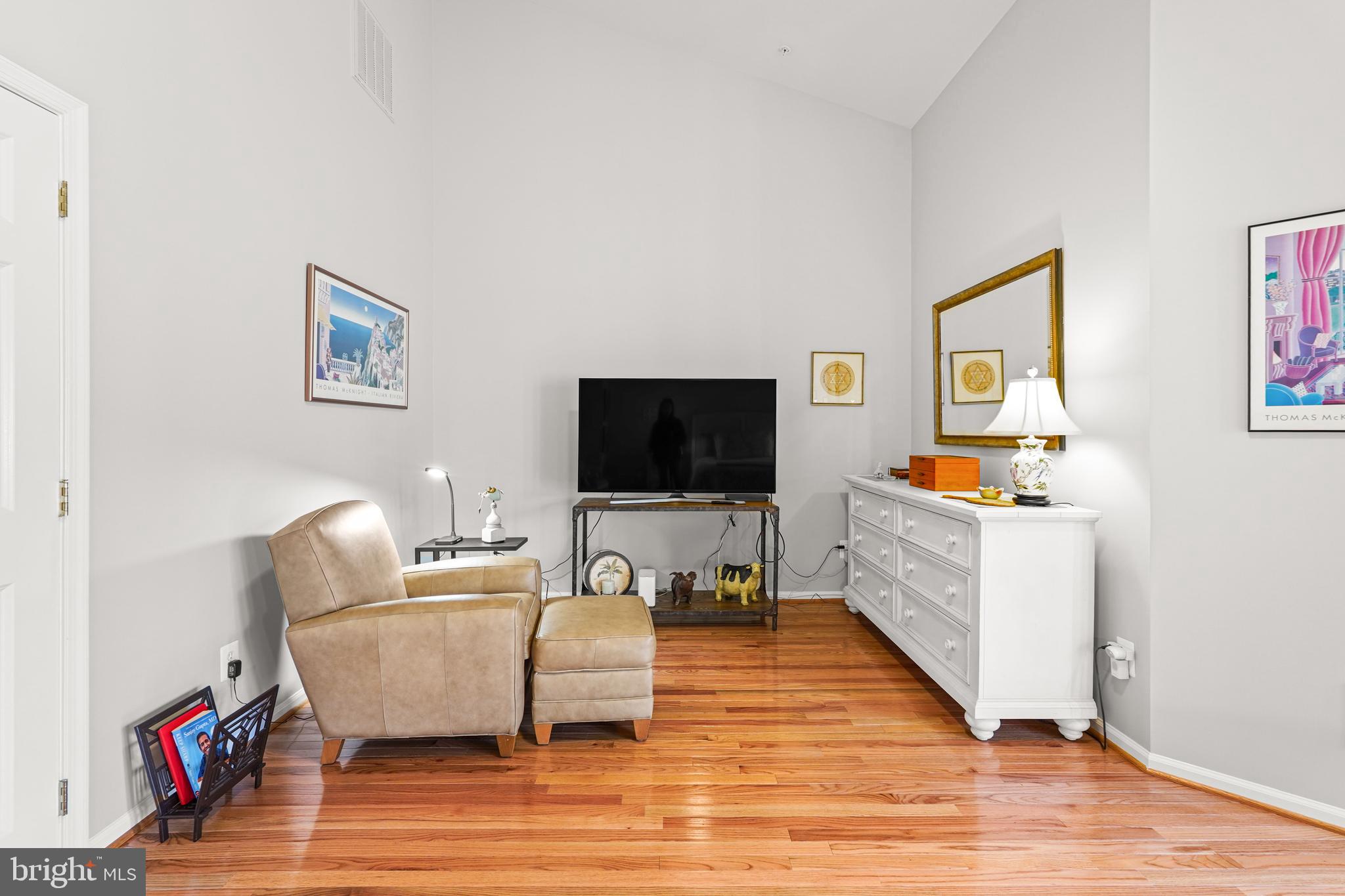 FALLSGROVE - Residential