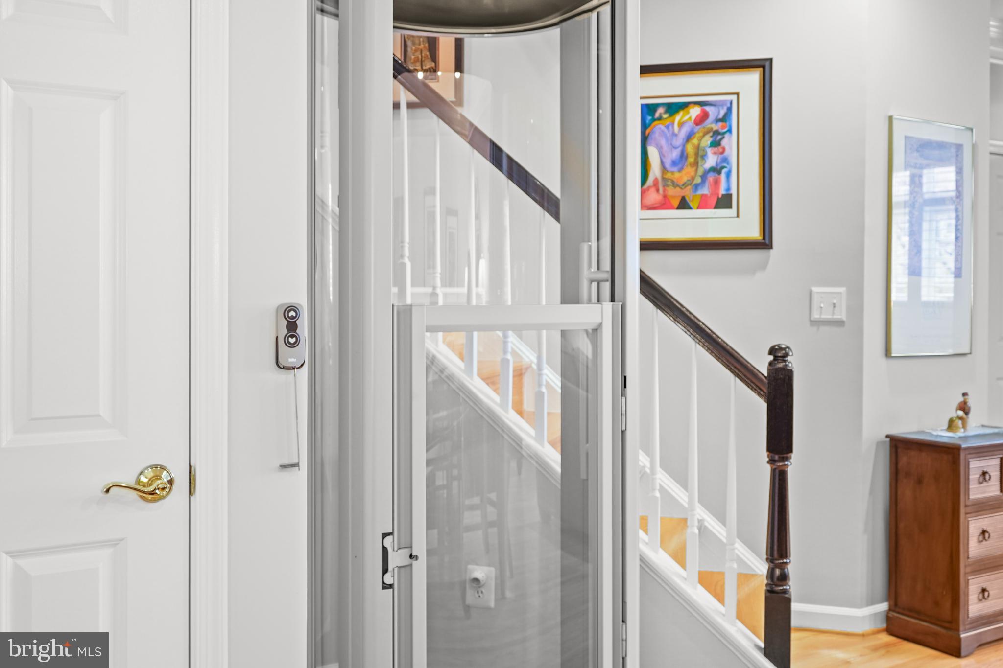 808 OAK KNOLL TERRACE