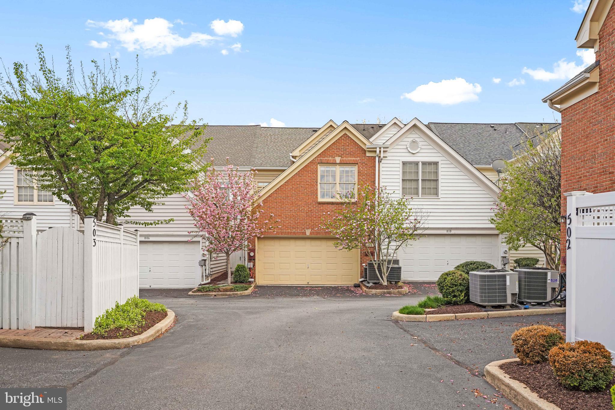 FALLSGROVE - Residential