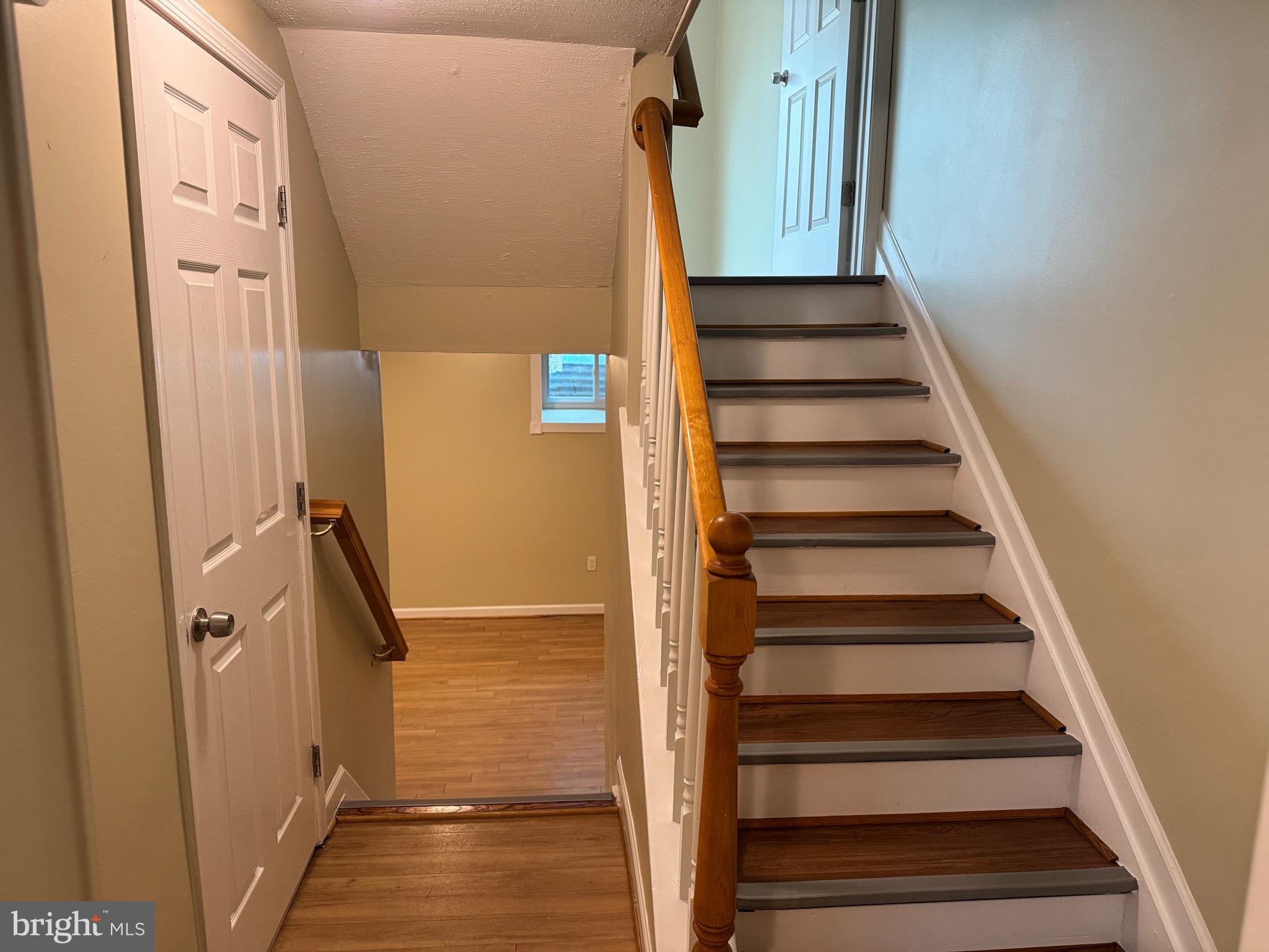 THOUSAND OAKS - Residential Lease