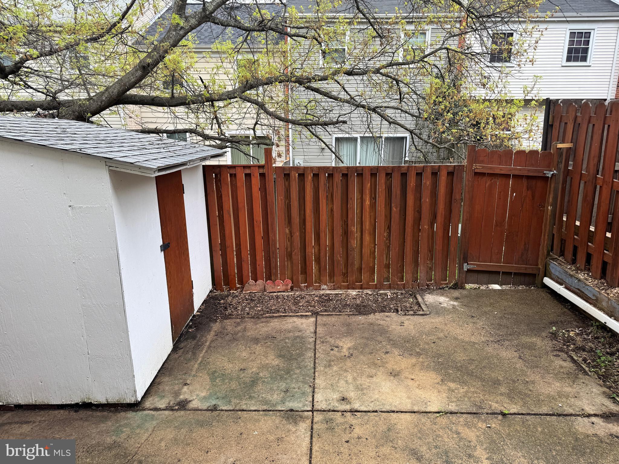 THOUSAND OAKS - Residential Lease