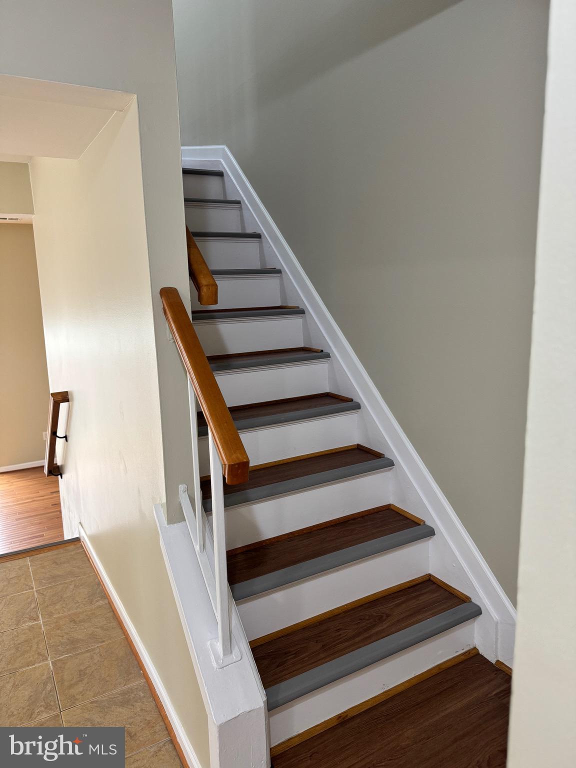 THOUSAND OAKS - Residential Lease