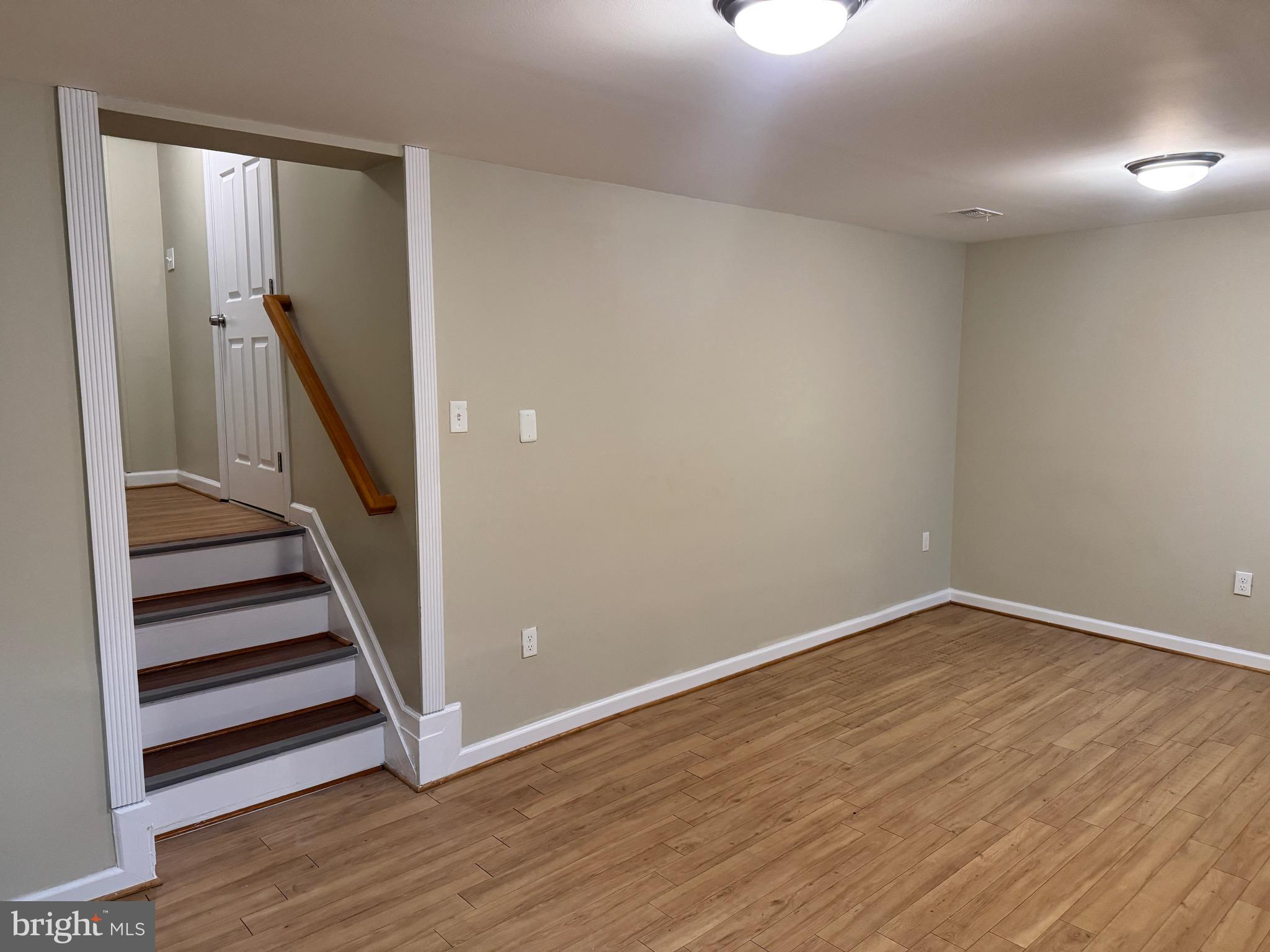 THOUSAND OAKS - Residential Lease