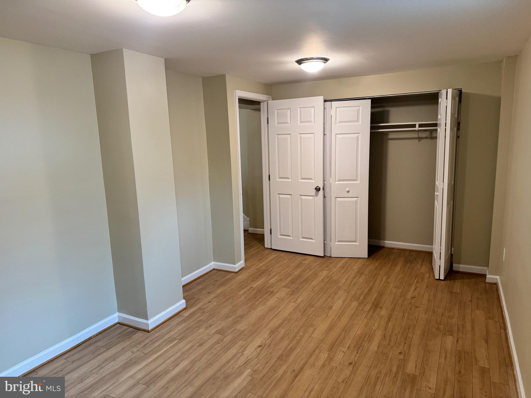 THOUSAND OAKS - Residential Lease