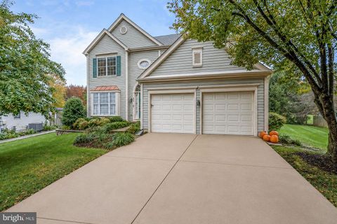 Homes For Rent - 408 Huntfield Court<br/> LEESBURG, VA 20176