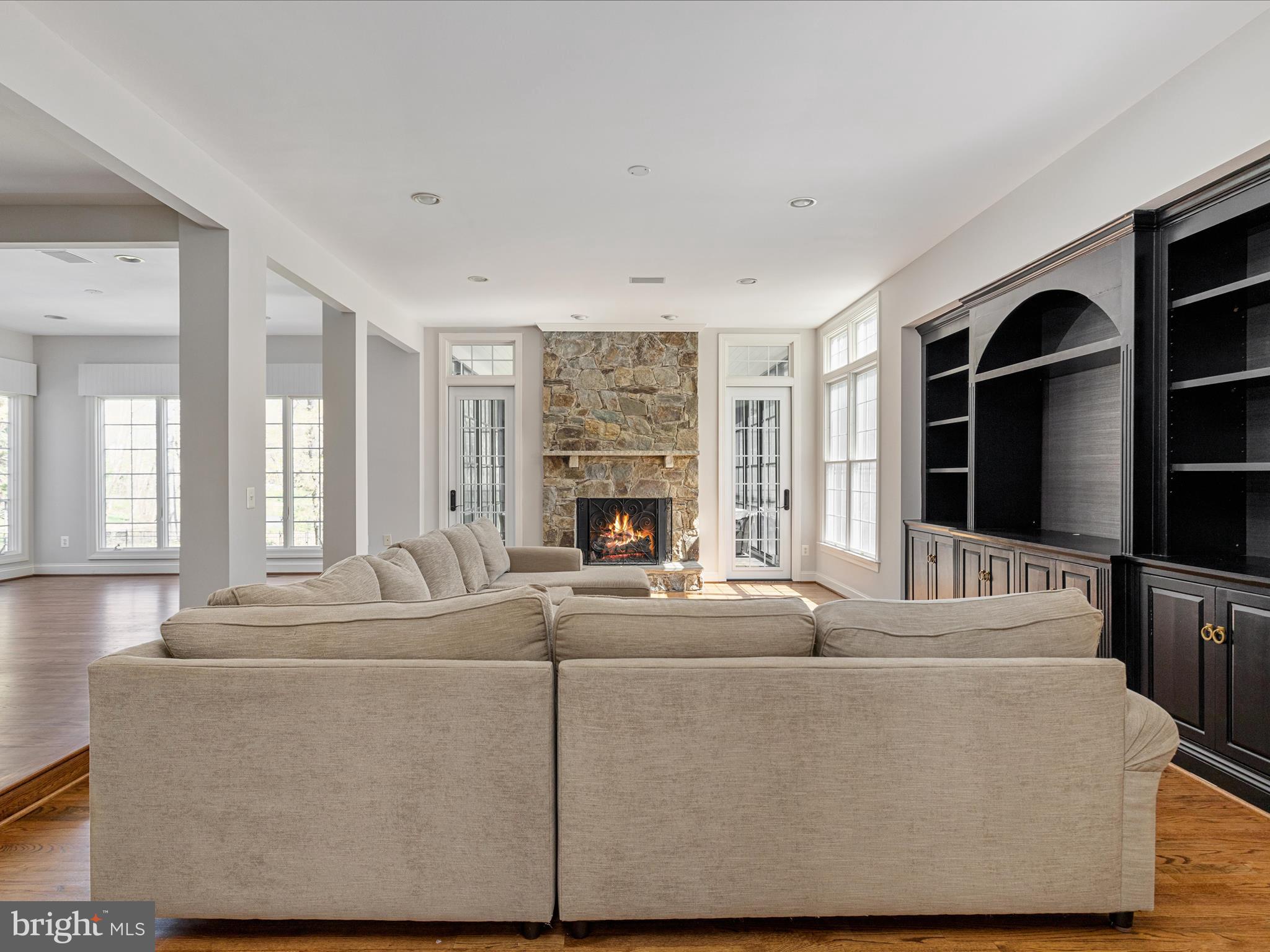 FOX RUN - Residential