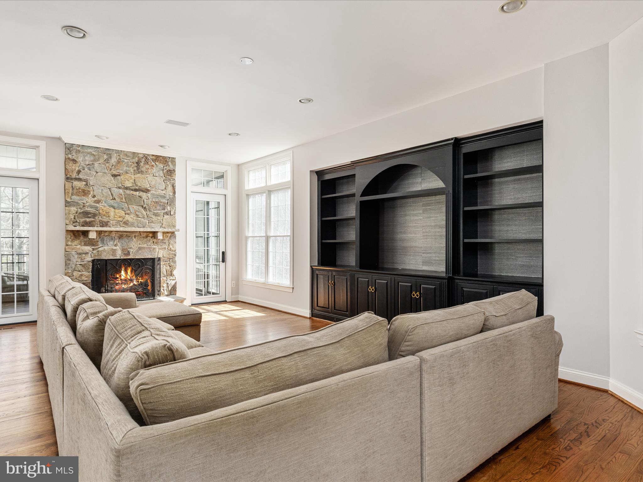 FOX RUN - Residential