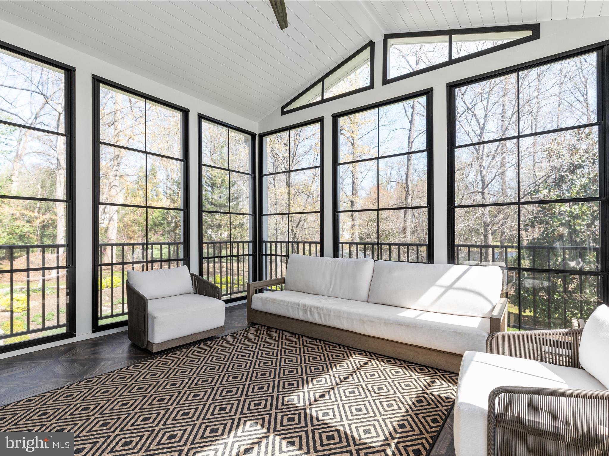 FOX RUN - Residential