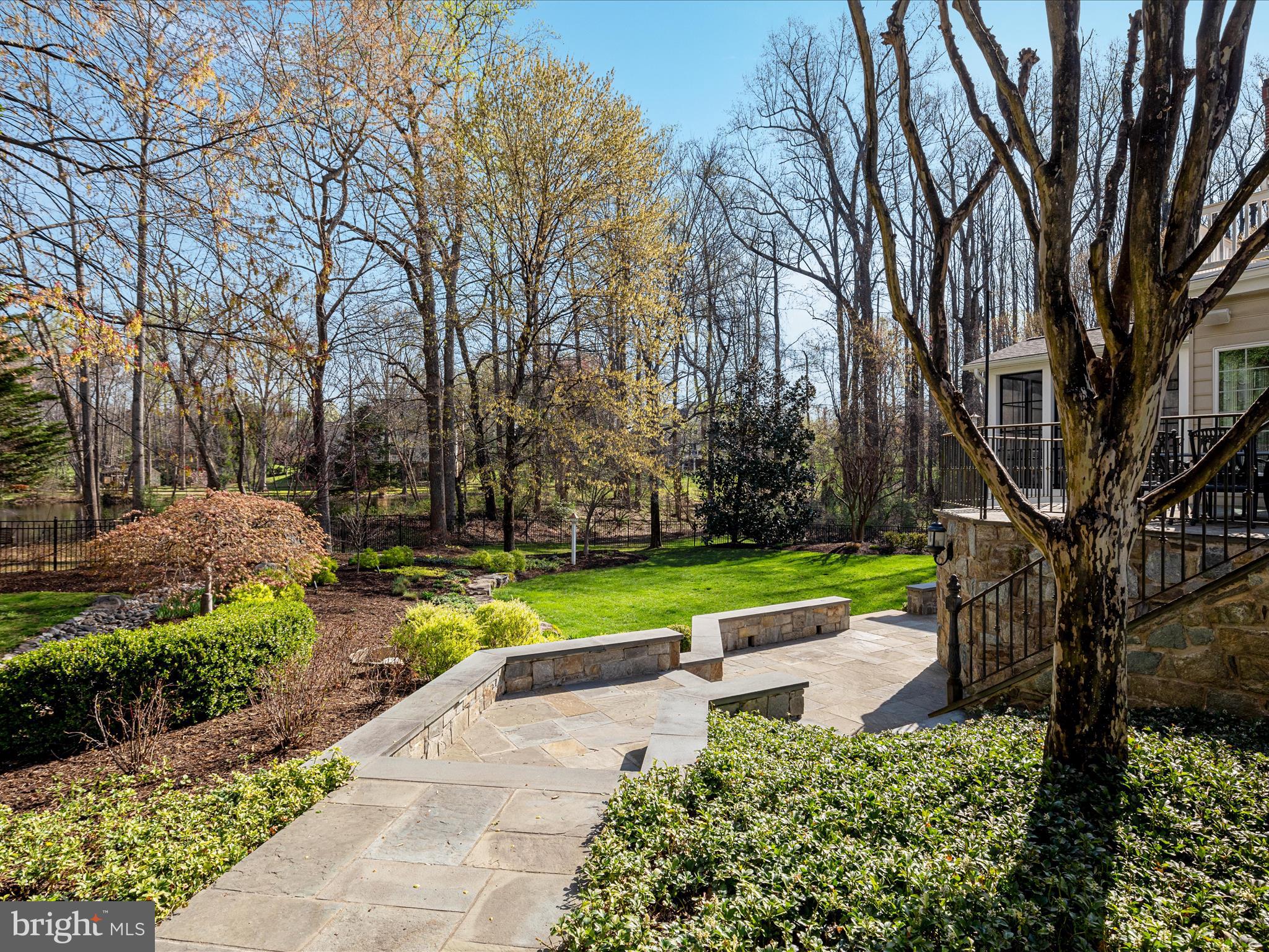 FOX RUN - Residential