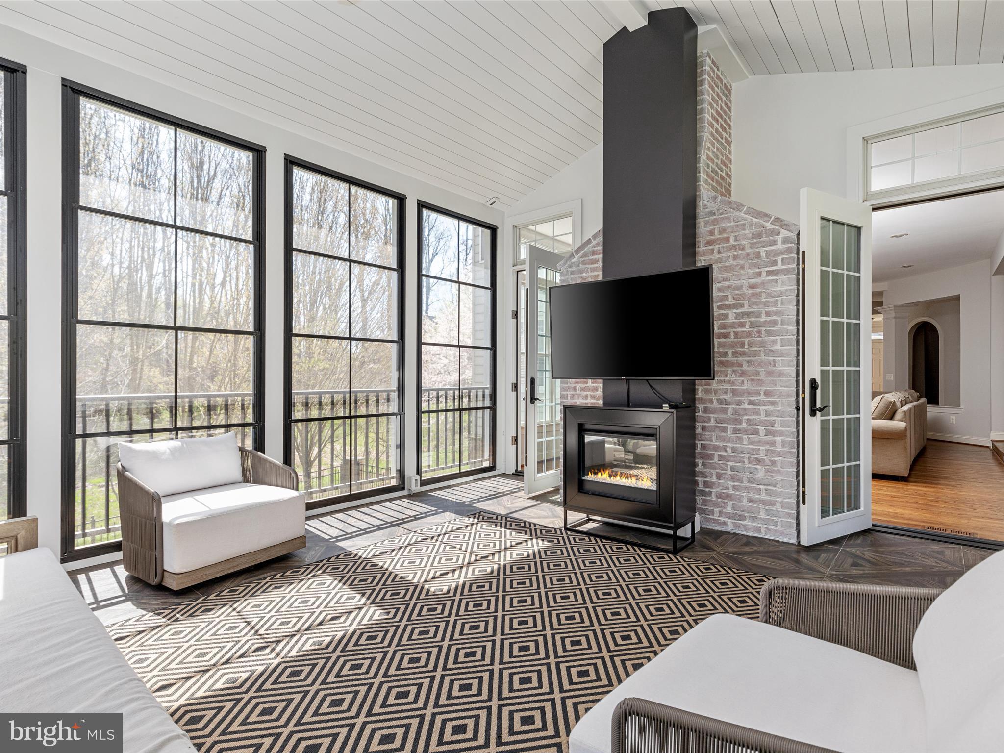 FOX RUN - Residential