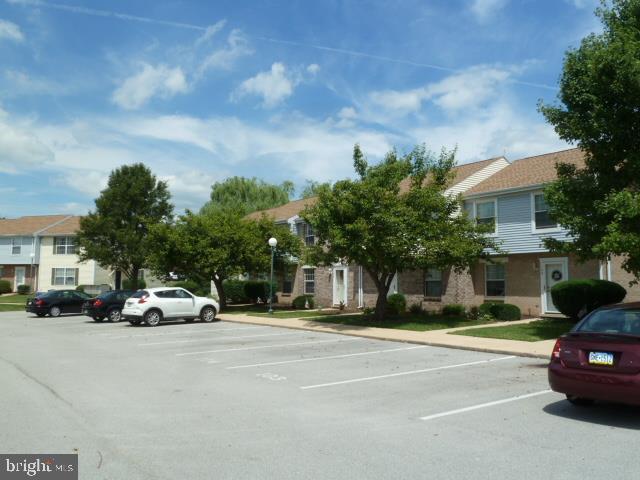 LEXINGTON WOODS - Residential