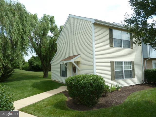 LEXINGTON WOODS - Residential