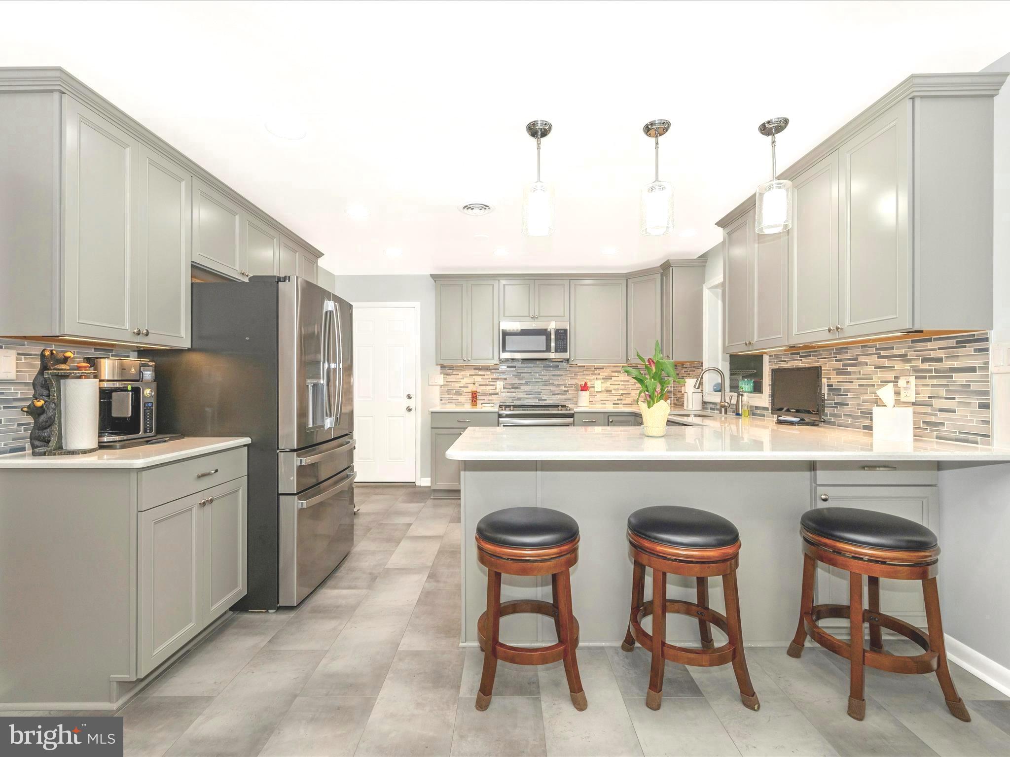 HOLIDAY ACRES - Residential
