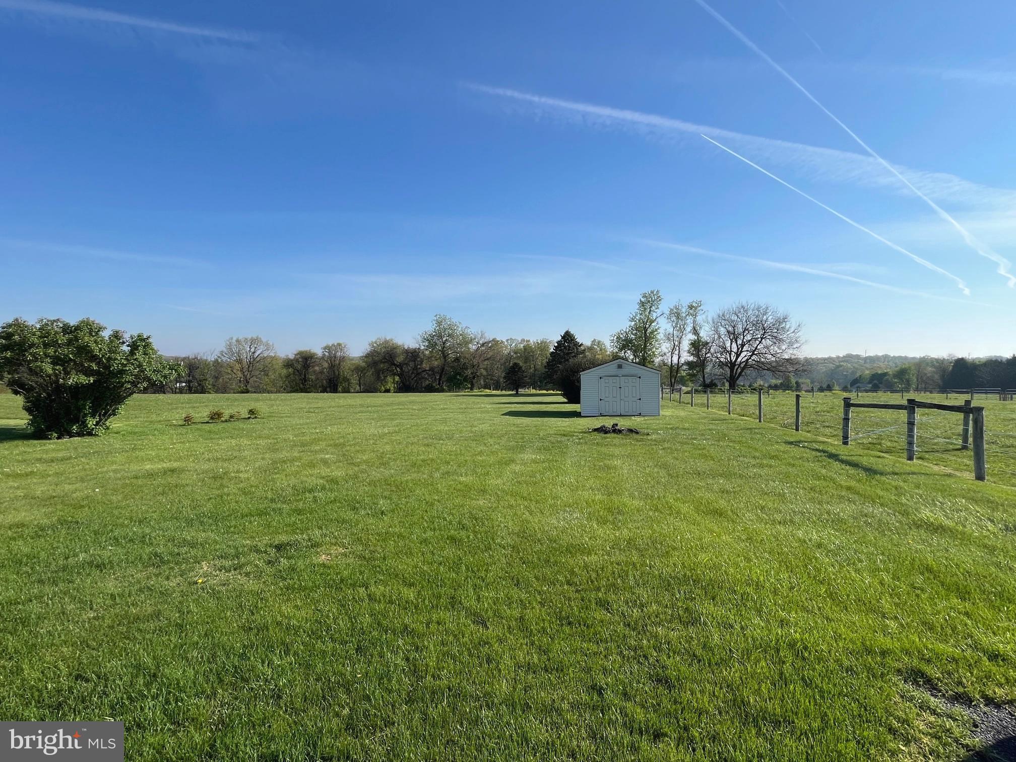 RED LION - Residential