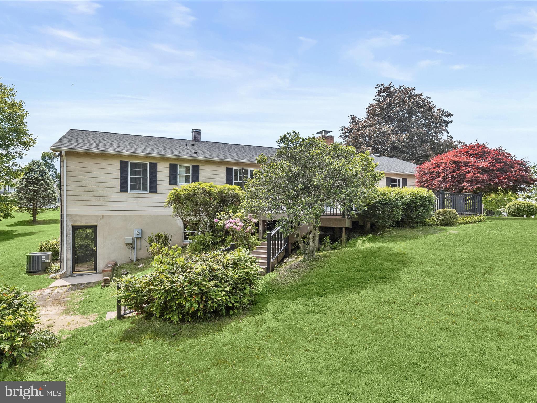 BREEZEWOOD FARMS - Residential