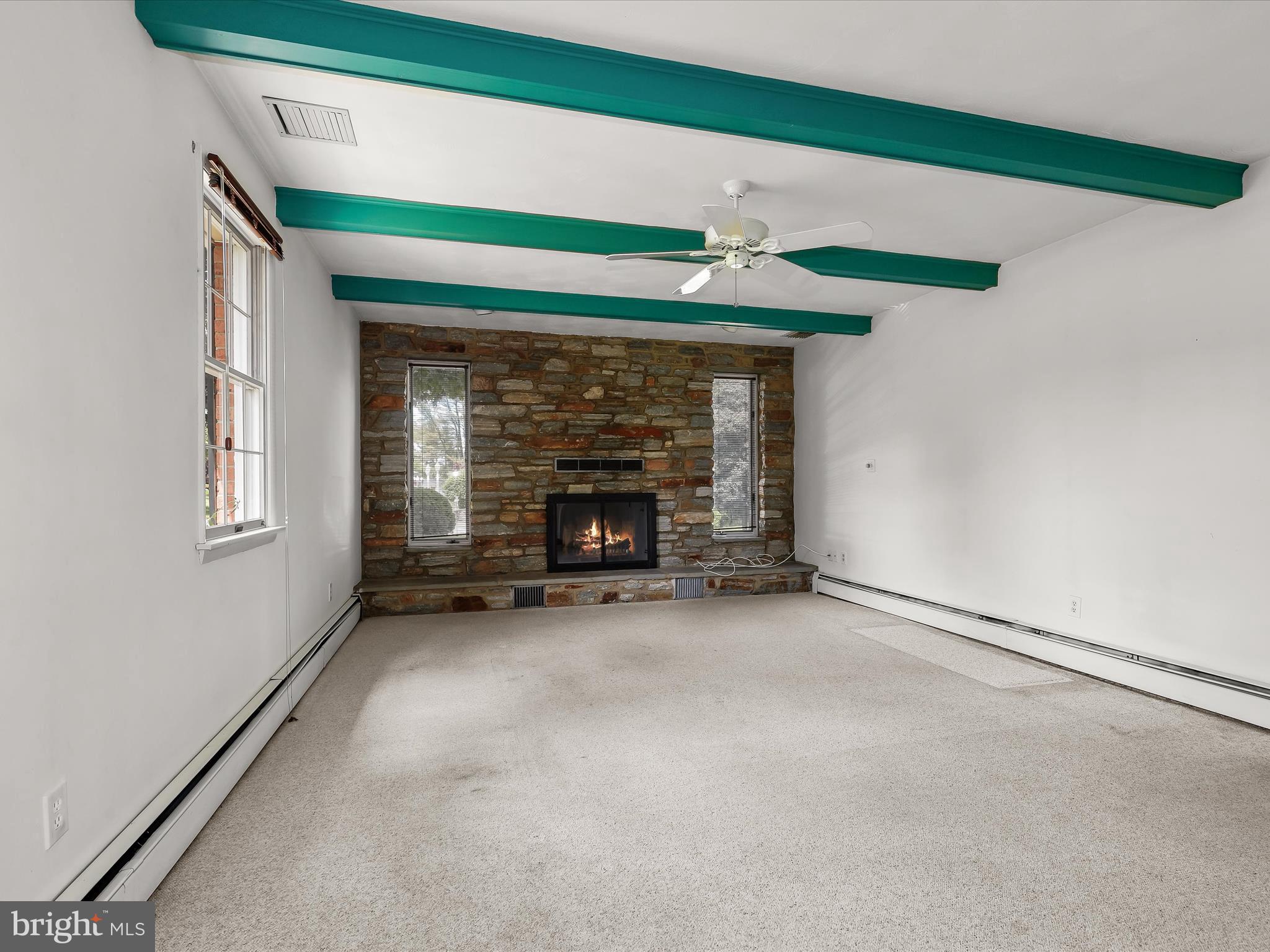 BREEZEWOOD FARMS - Residential