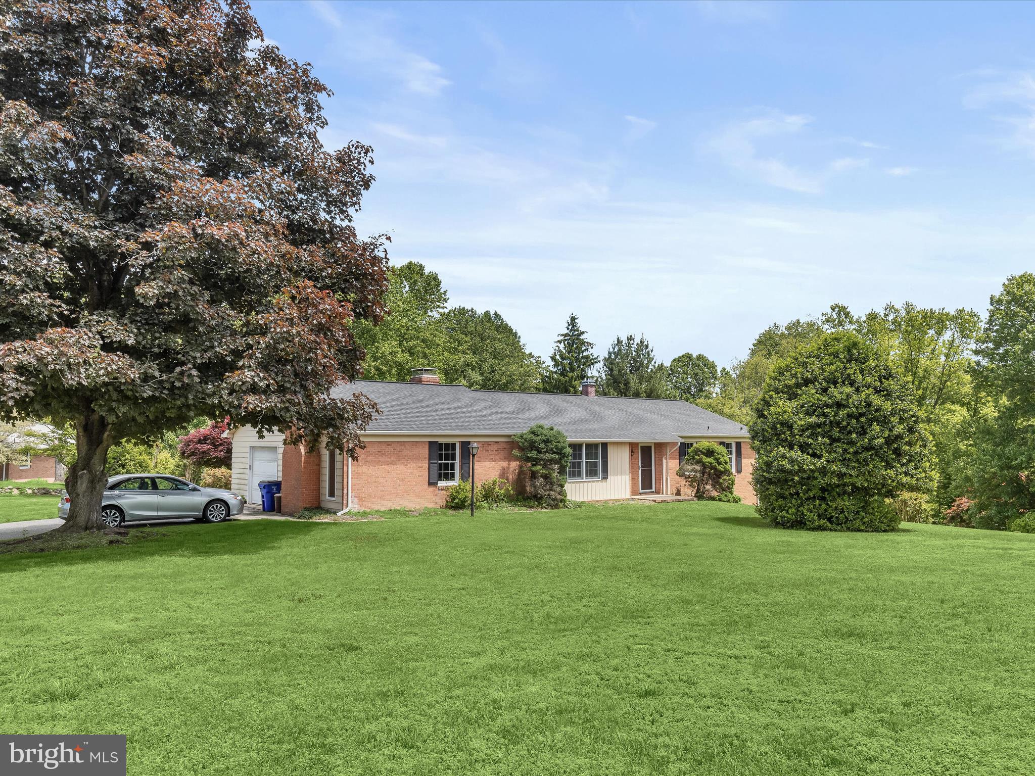 BREEZEWOOD FARMS - Residential