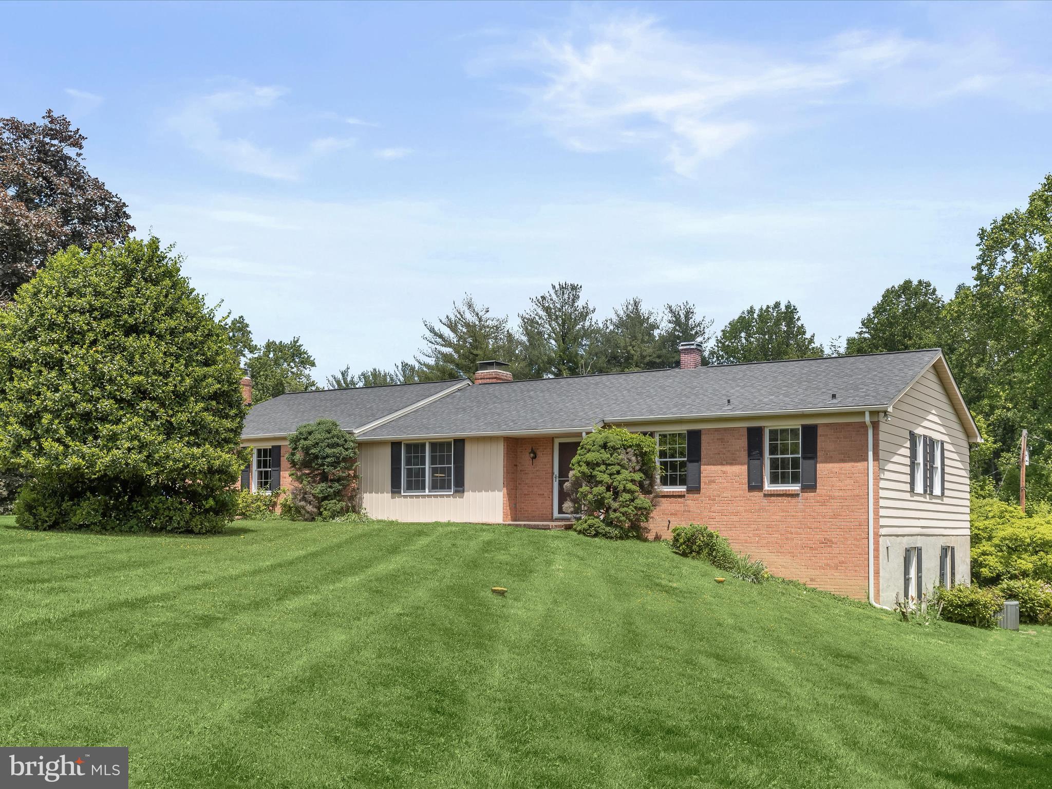 BREEZEWOOD FARMS - Residential